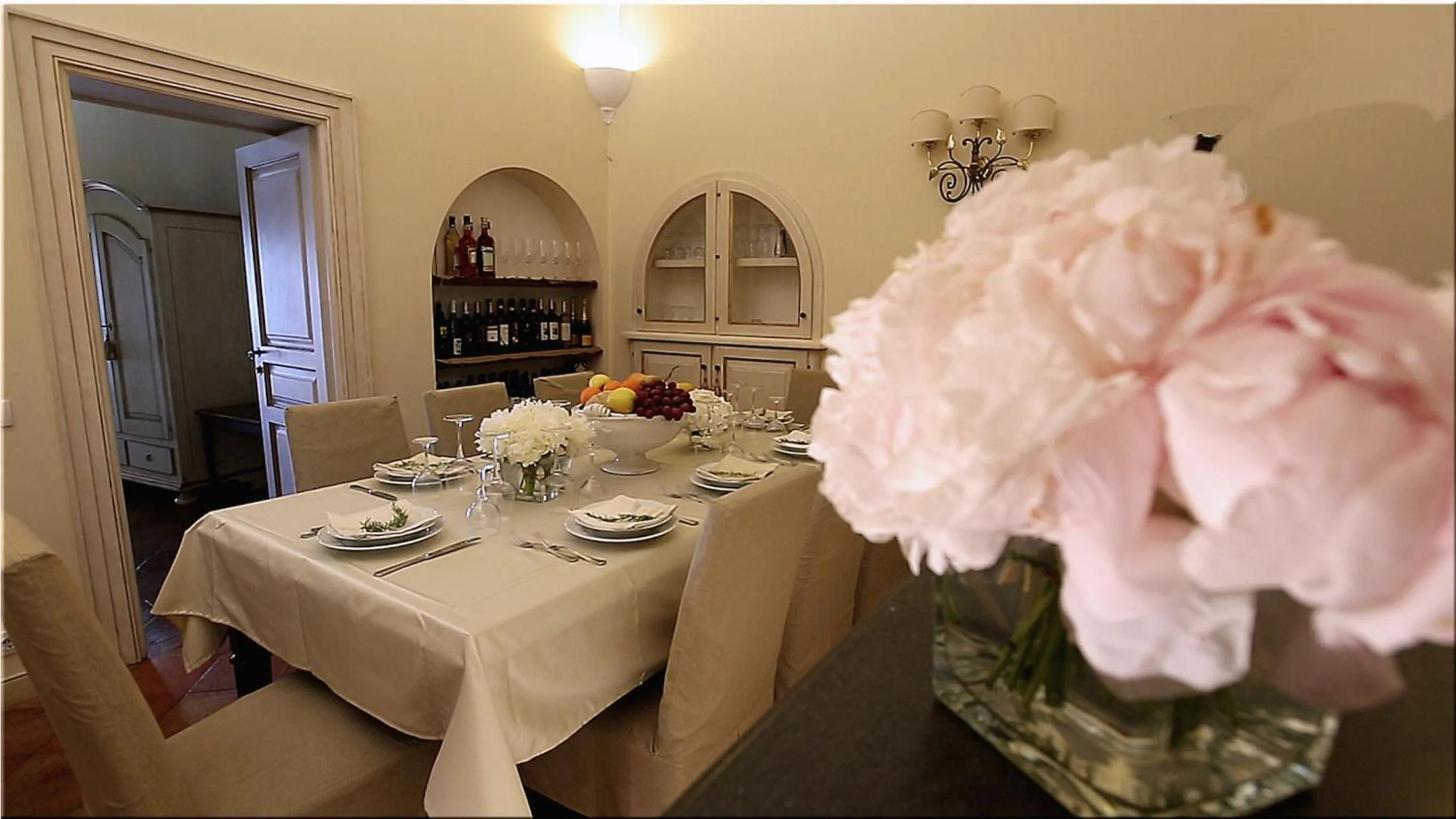 Kitchen or kitchenette in Villa Alba d'Oro - Historic luxury villa