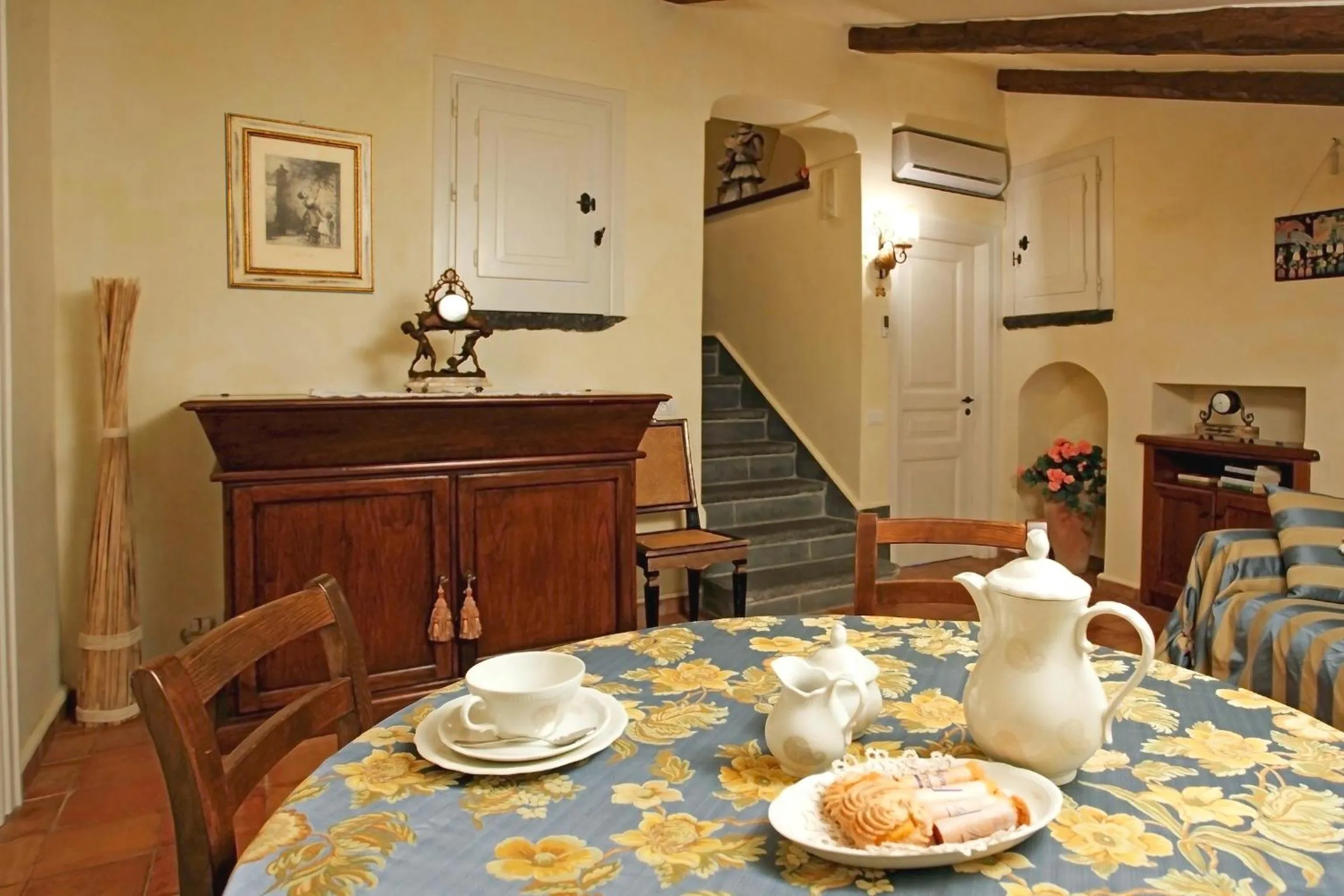 Living room in Villa Alba d'Oro - Historic luxury villa