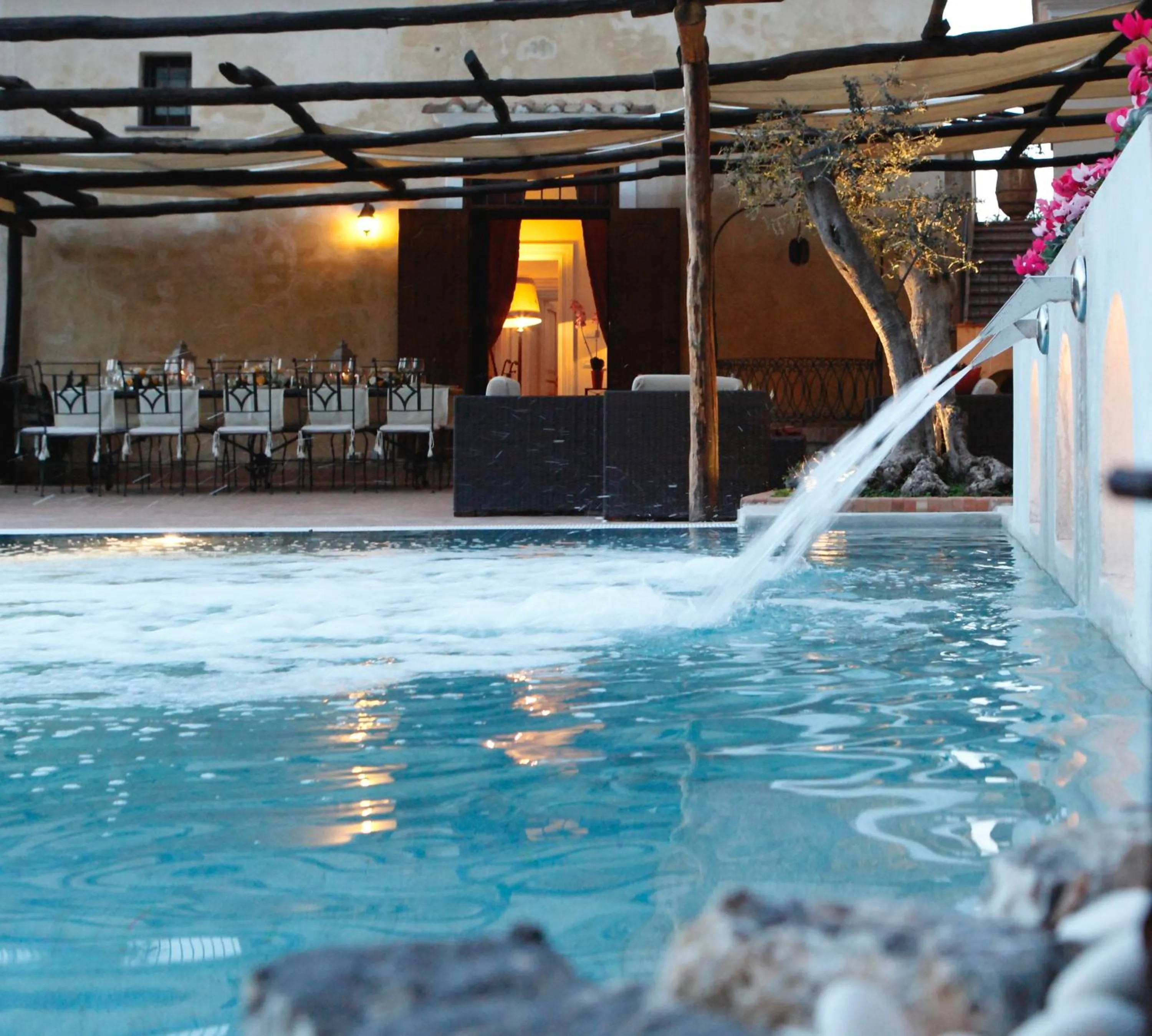 Swimming pool in Villa Alba d'Oro - Historic luxury villa