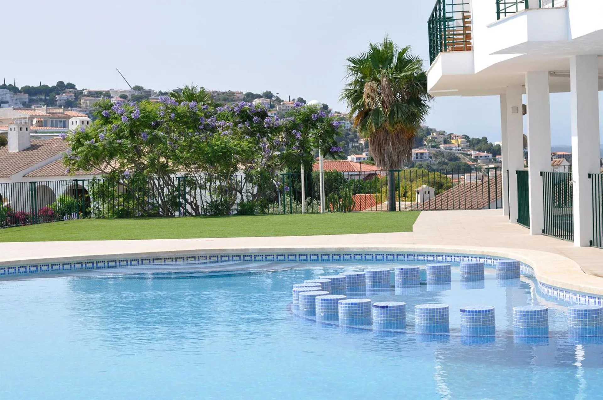 Swimming pool in Ítaca Apartment Peñiscola