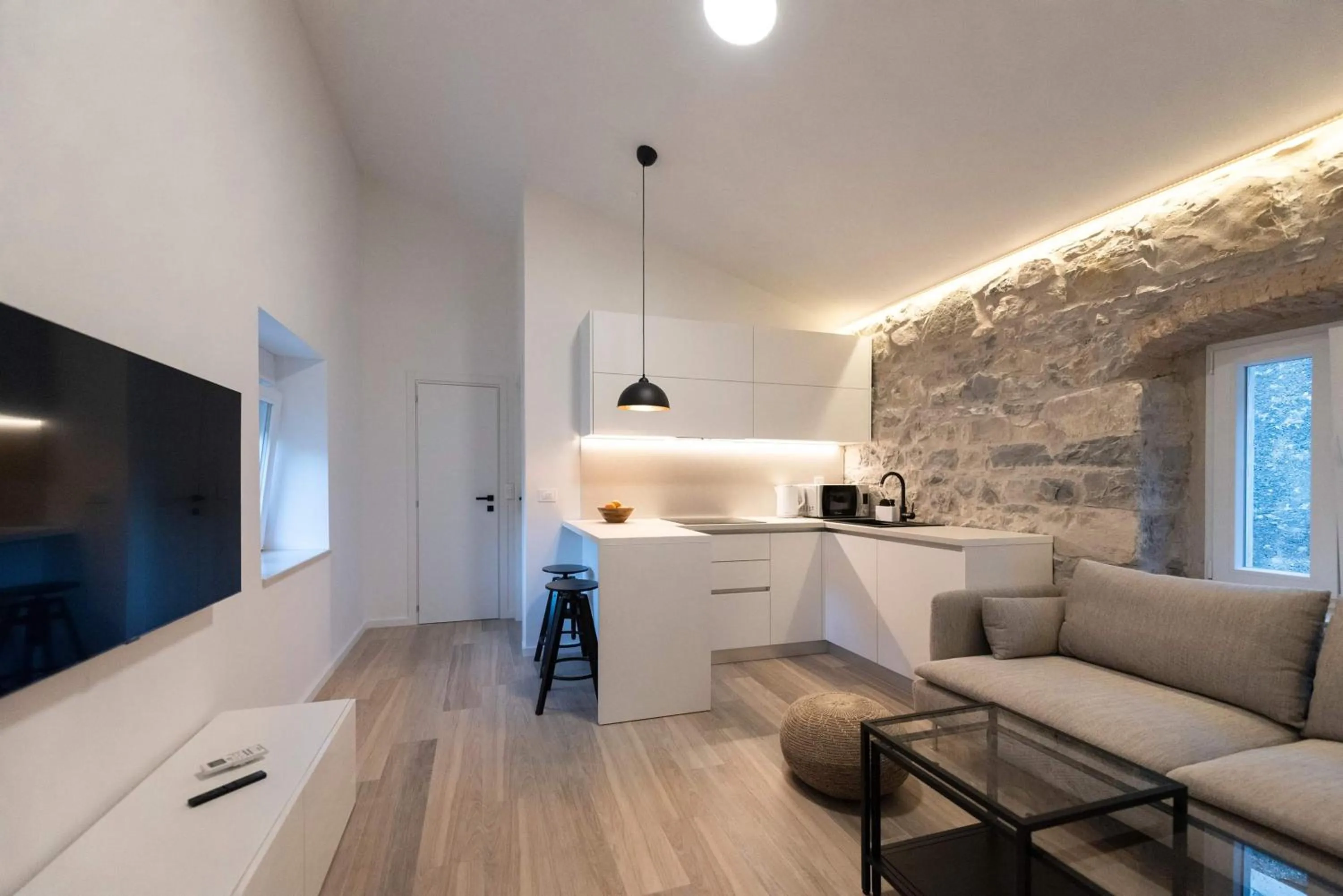 TV and multimedia in Lapidea apartments
