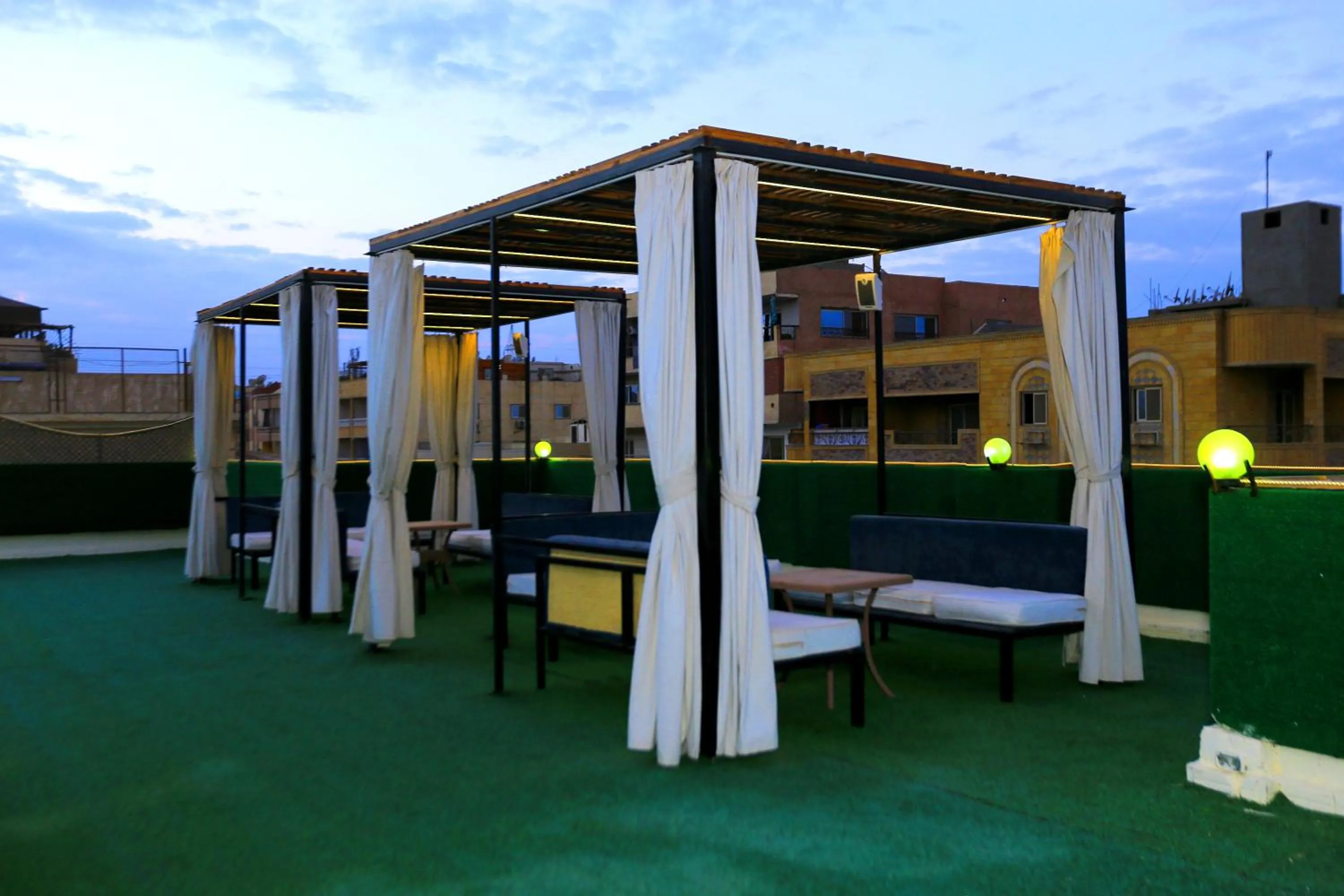 fabulous view pyramids inn hotel