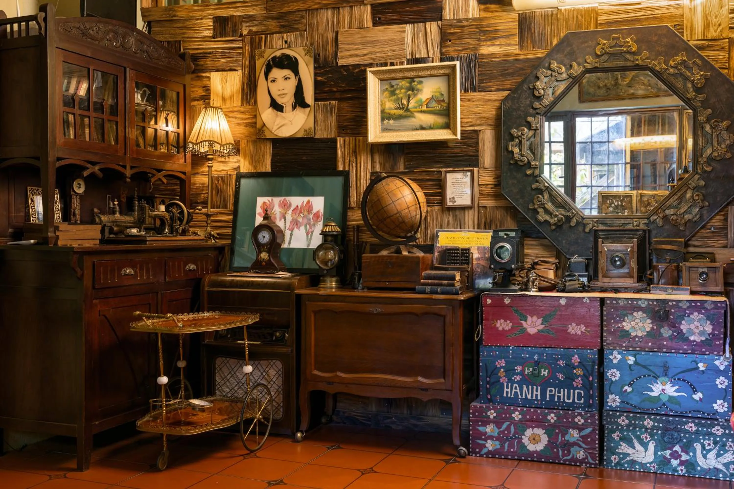 Decorative detail in Ta Phin Cottage