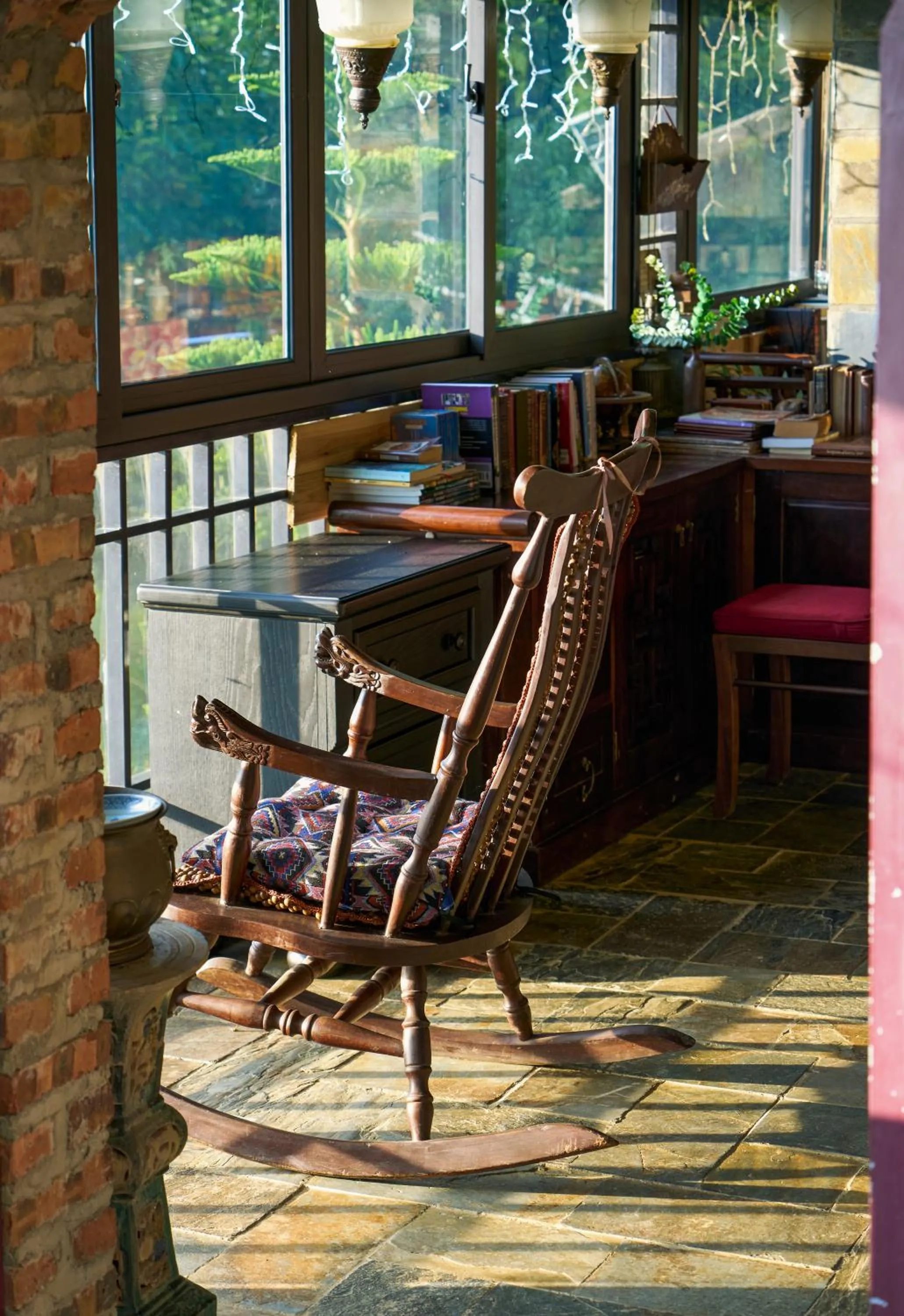 Library in Ta Phin Cottage