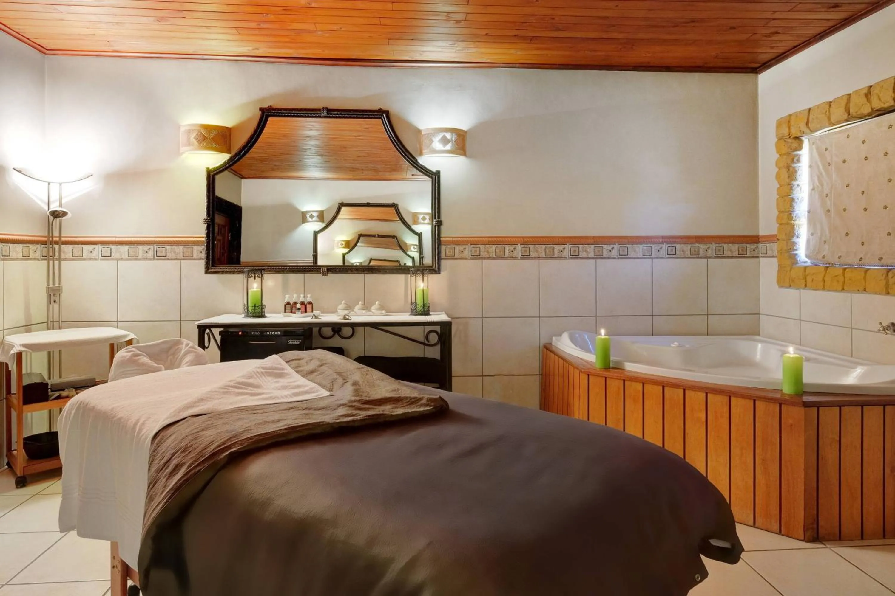 Spa and wellness centre/facilities, Bed in Zebula Golf Estate and Spa - Zebula Golfers Lodge