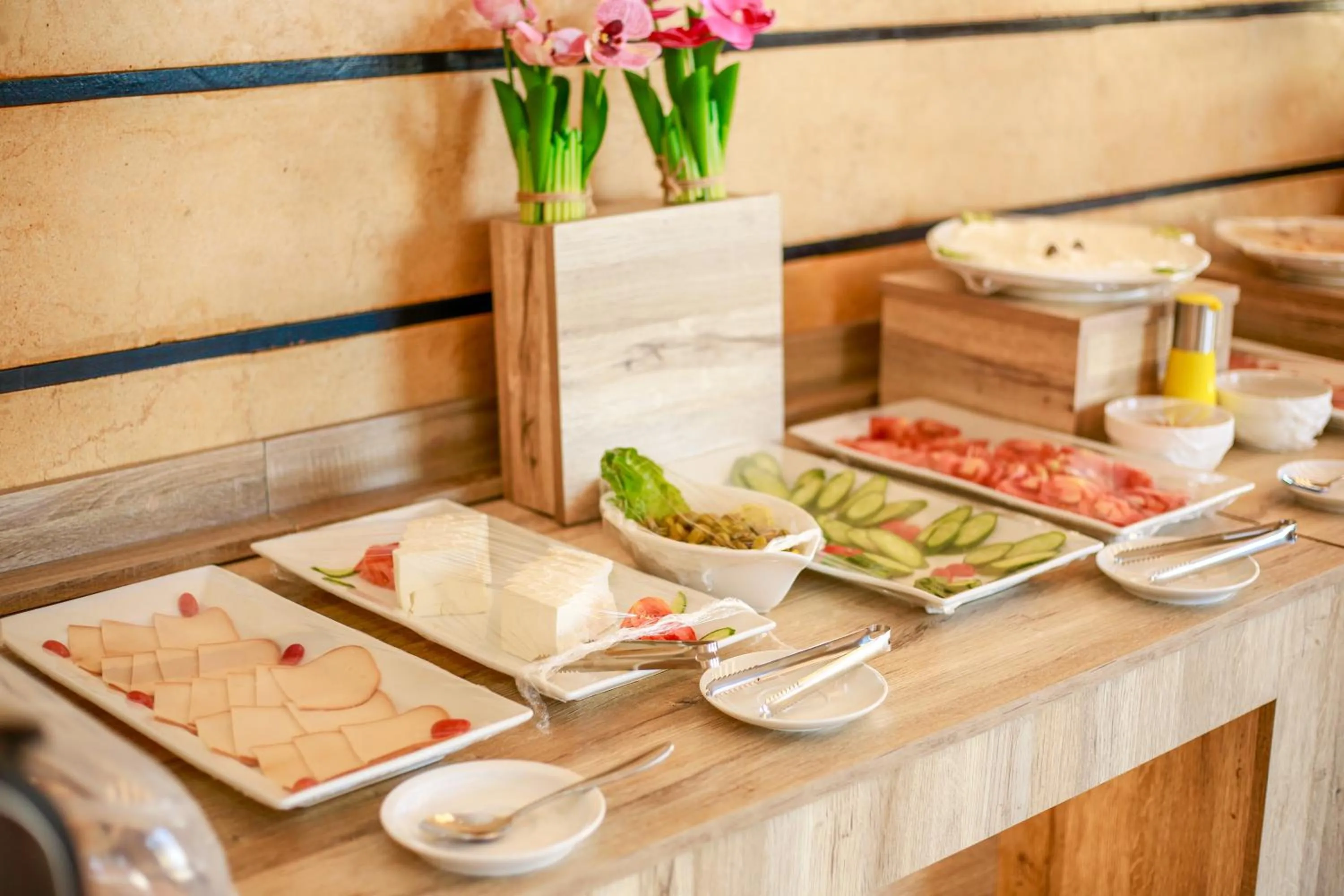 Food and drinks in Yafko Hotel