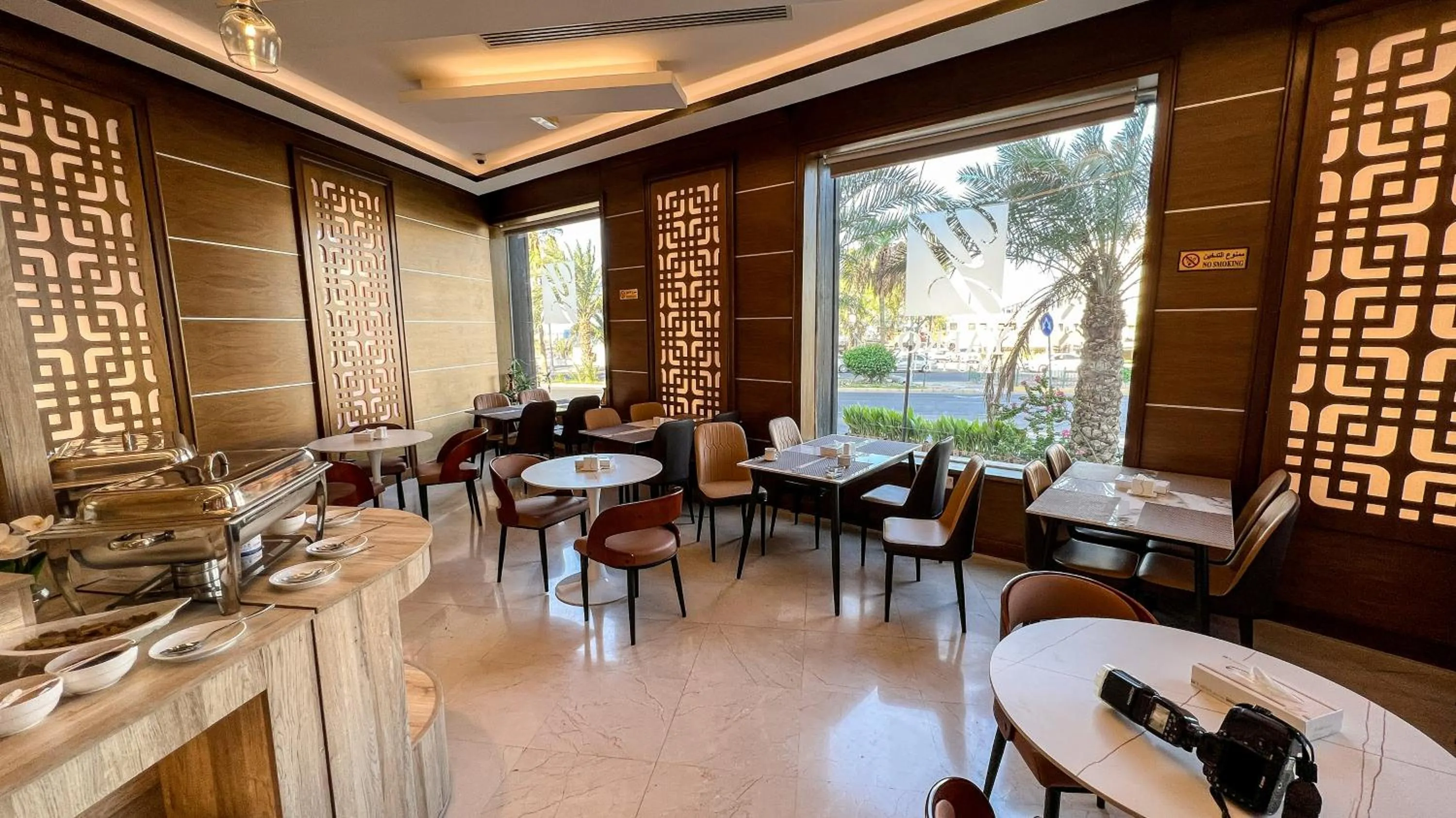 Restaurant/places to eat in Yafko Hotel