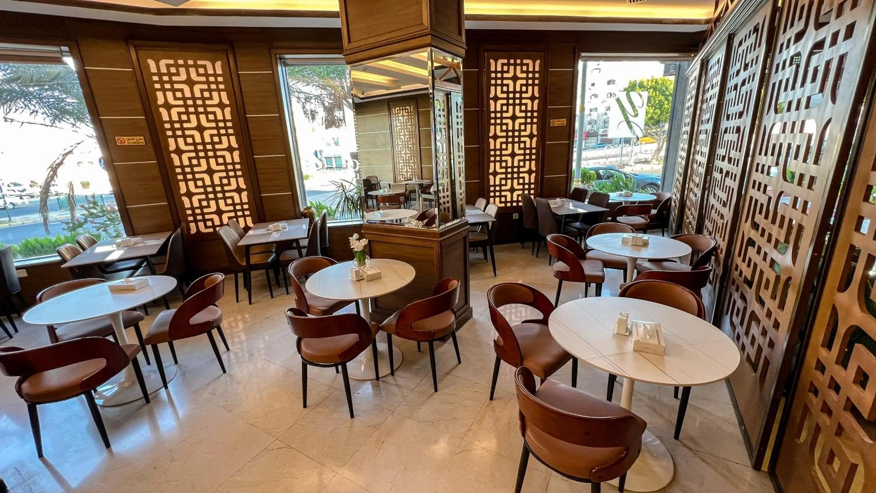 Restaurant/places to eat in Yafko Hotel