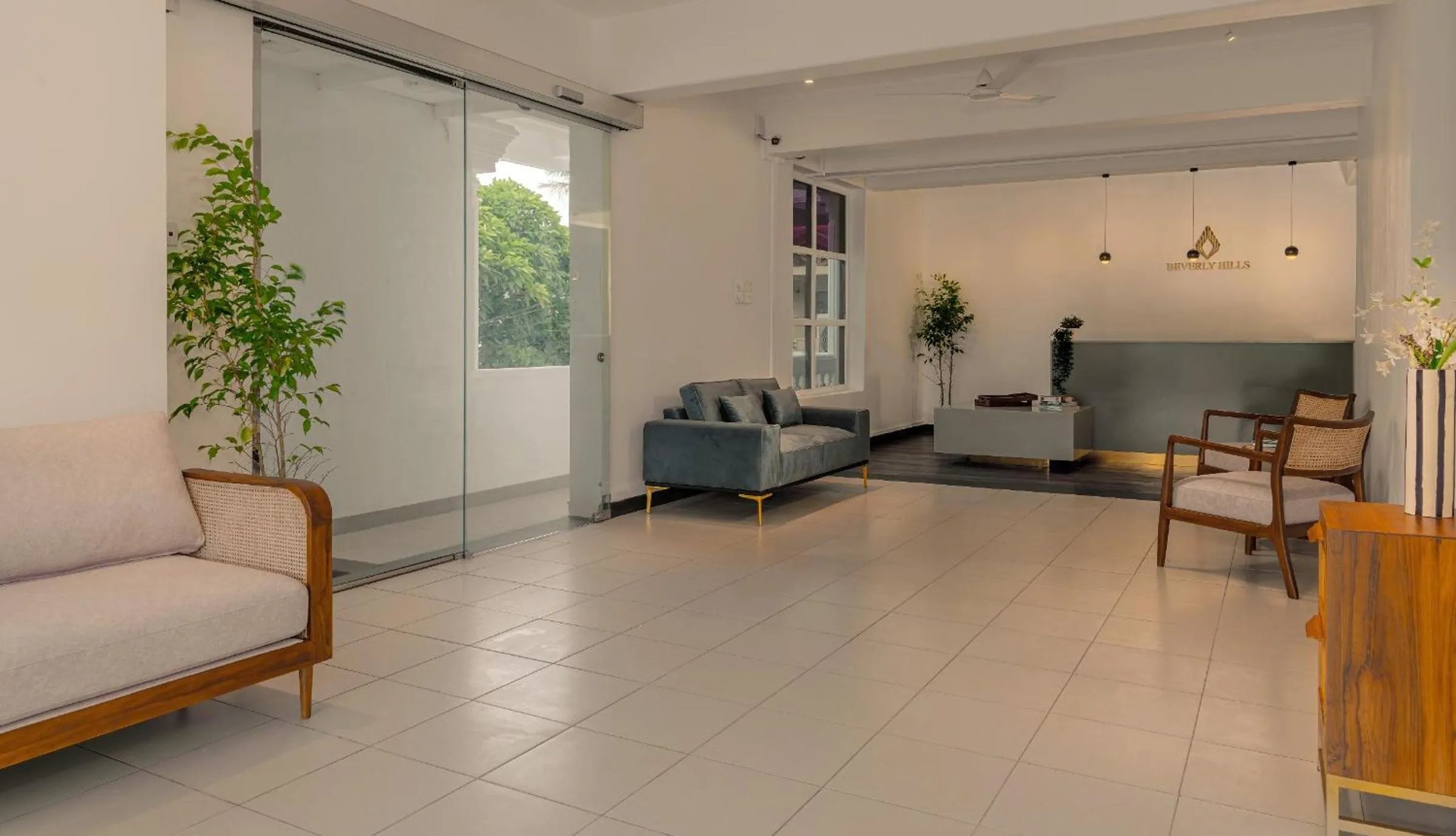 Living room in Beverly Hills Hotel