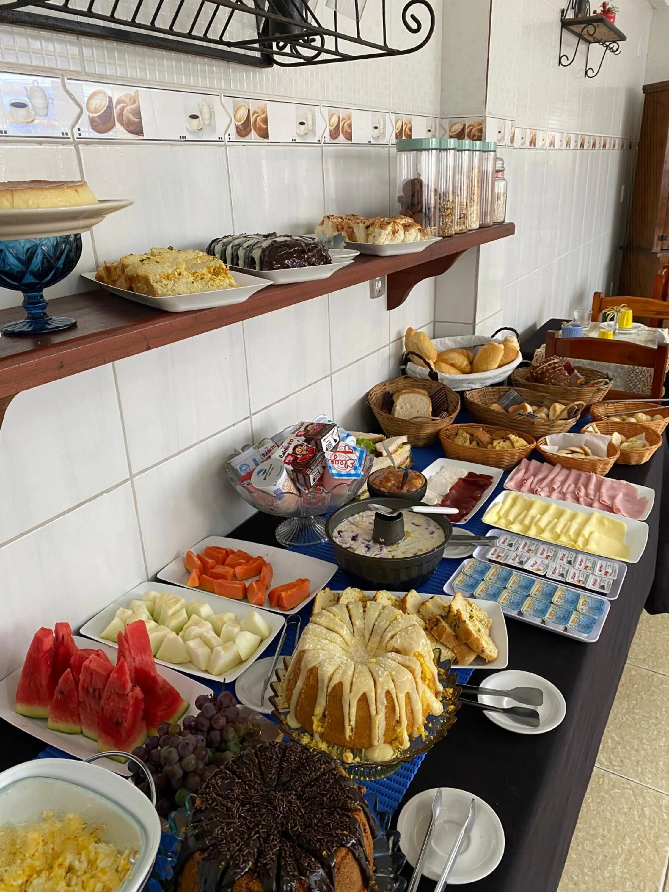 Breakfast in Pousada Villa Real Paraty - Localização e café da manhã EXCELENTES"