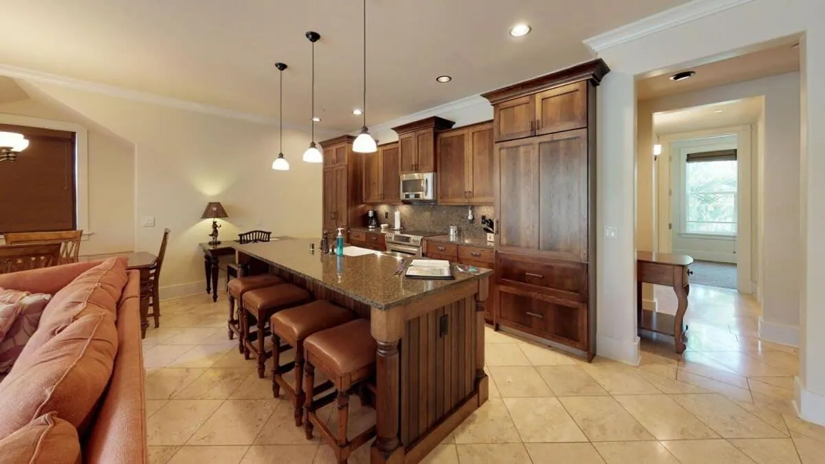 Fabulous Villa Sleeps 6 Short Walk To Poipu Brennecke and Shipwreck Beach