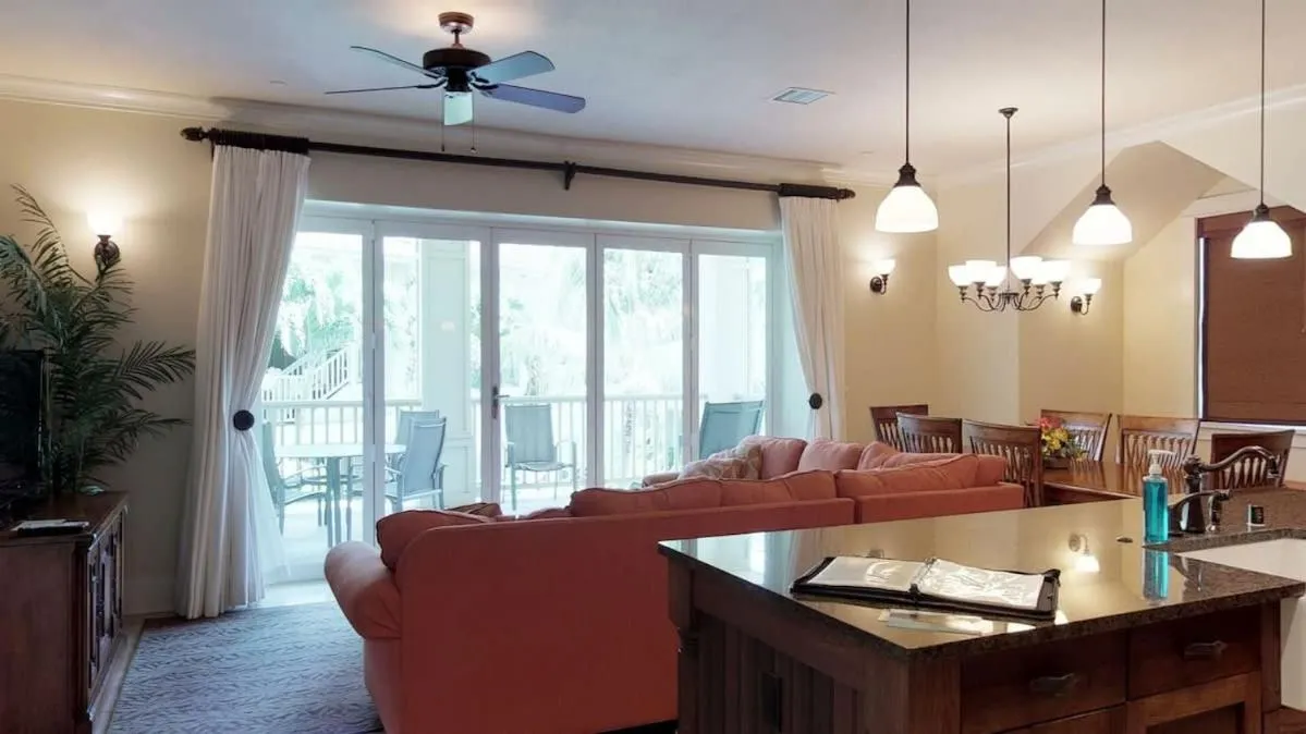 Fabulous Villa Sleeps 6 Short Walk To Poipu Brennecke and Shipwreck Beach