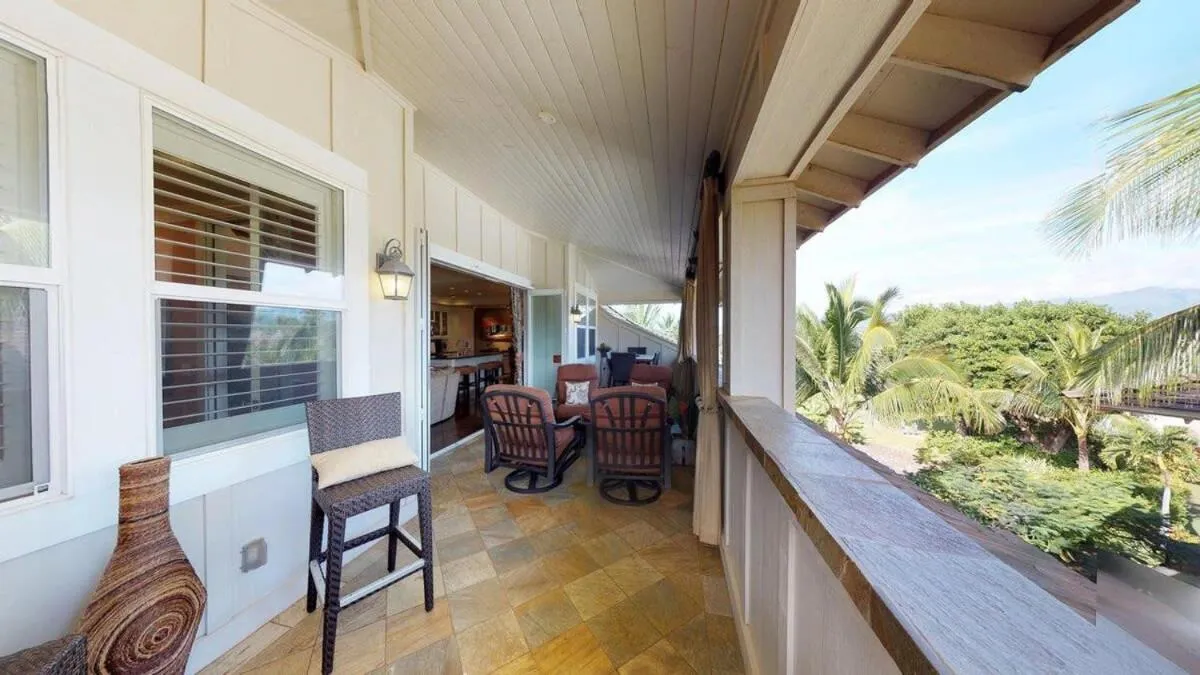 C300 Custom 4 bedroom Ocean View Penthouse