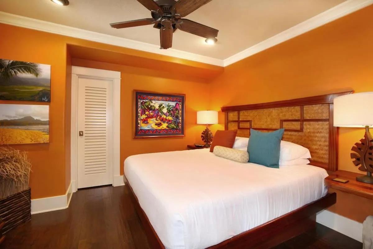 Bed in C300 Custom 4 bedroom Ocean View Penthouse