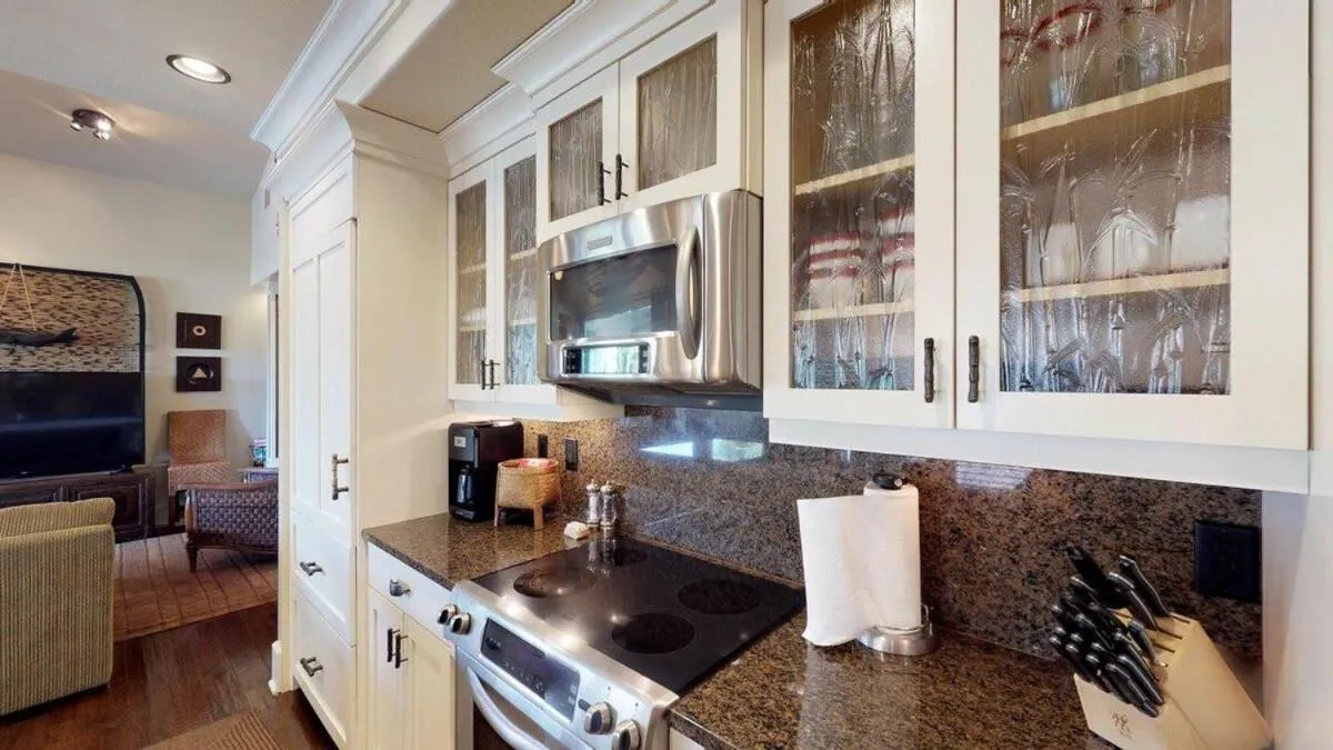 C300 Custom 4 bedroom Ocean View Penthouse