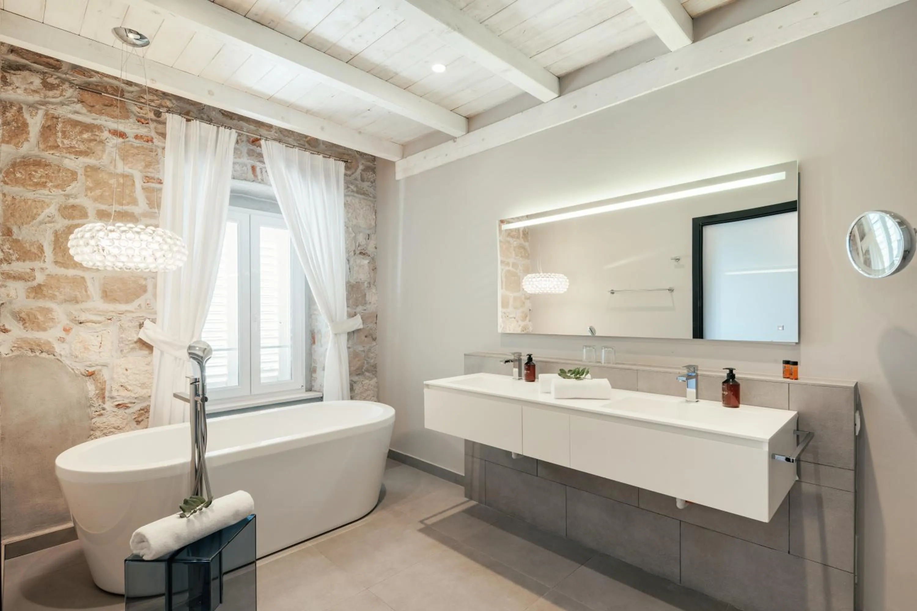 Bathroom in Hotel Osam - Adults Only