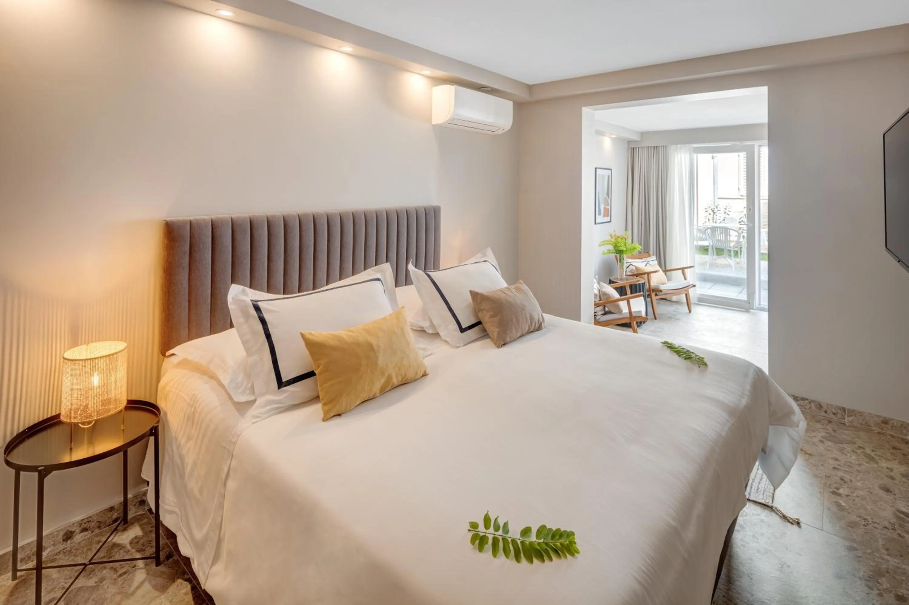 Bed in Hotel Osam - Adults Only