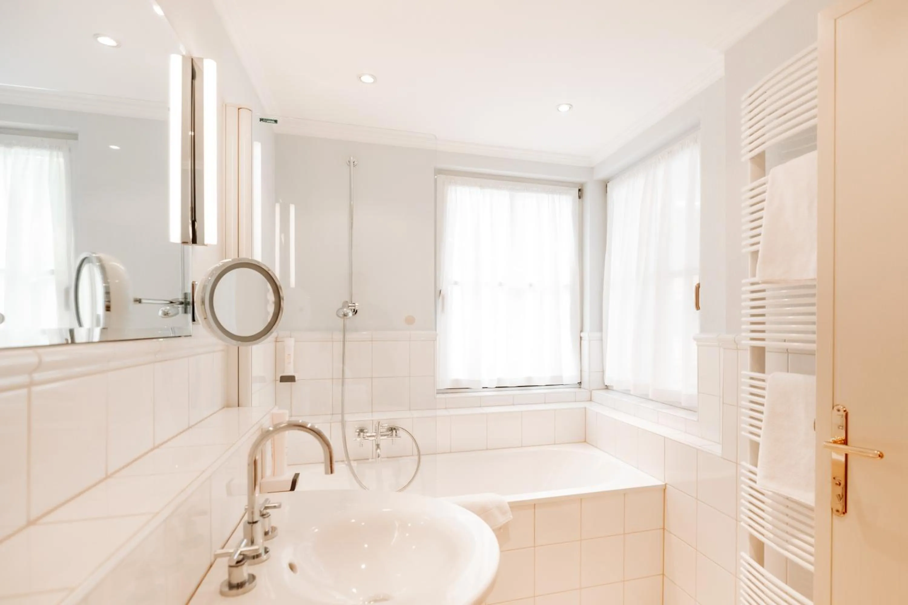 Toilet in Hubertus Boutiquehotel Filzmoos