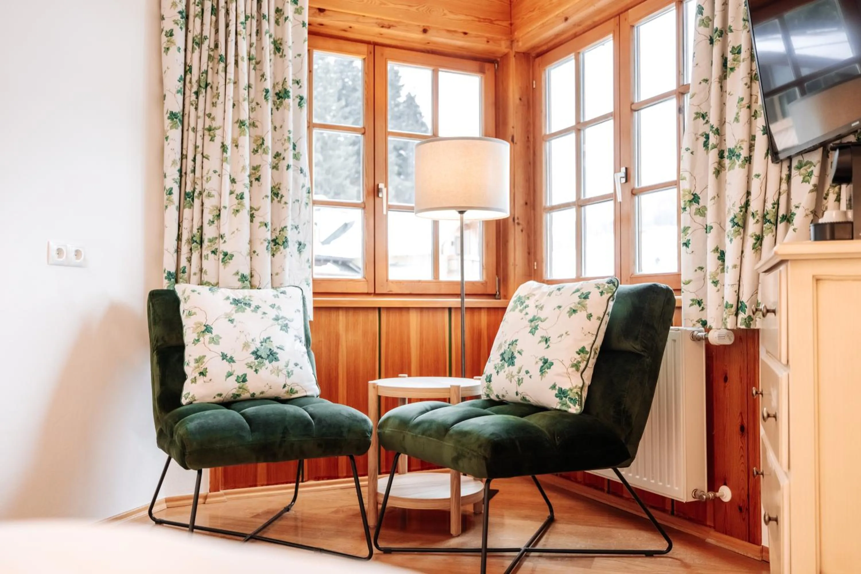 Seating area in Hubertus Boutiquehotel Filzmoos