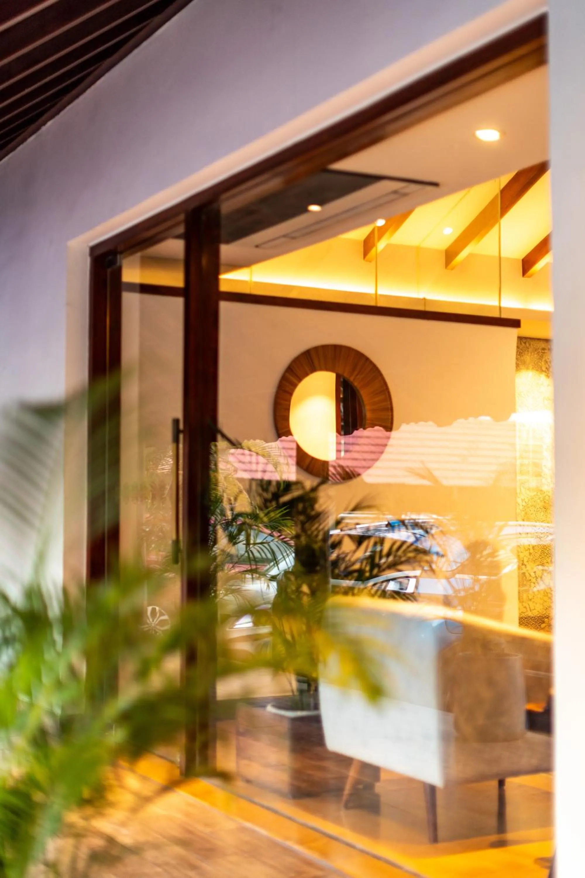 Lobby or reception in Kwality's Motel Shiraz