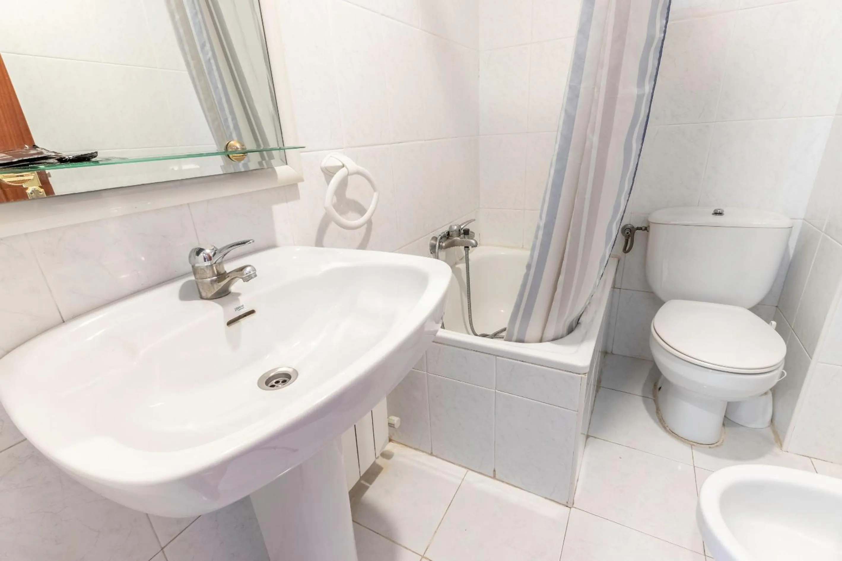 Toilet in La Arena Apartamentos Zierbena