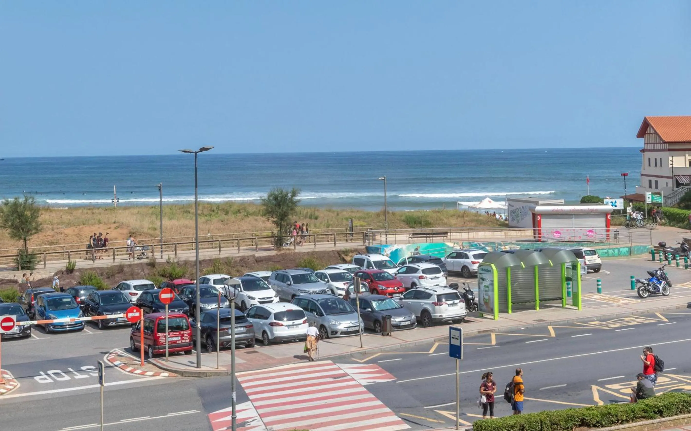 Day in La Arena Apartamentos Zierbena