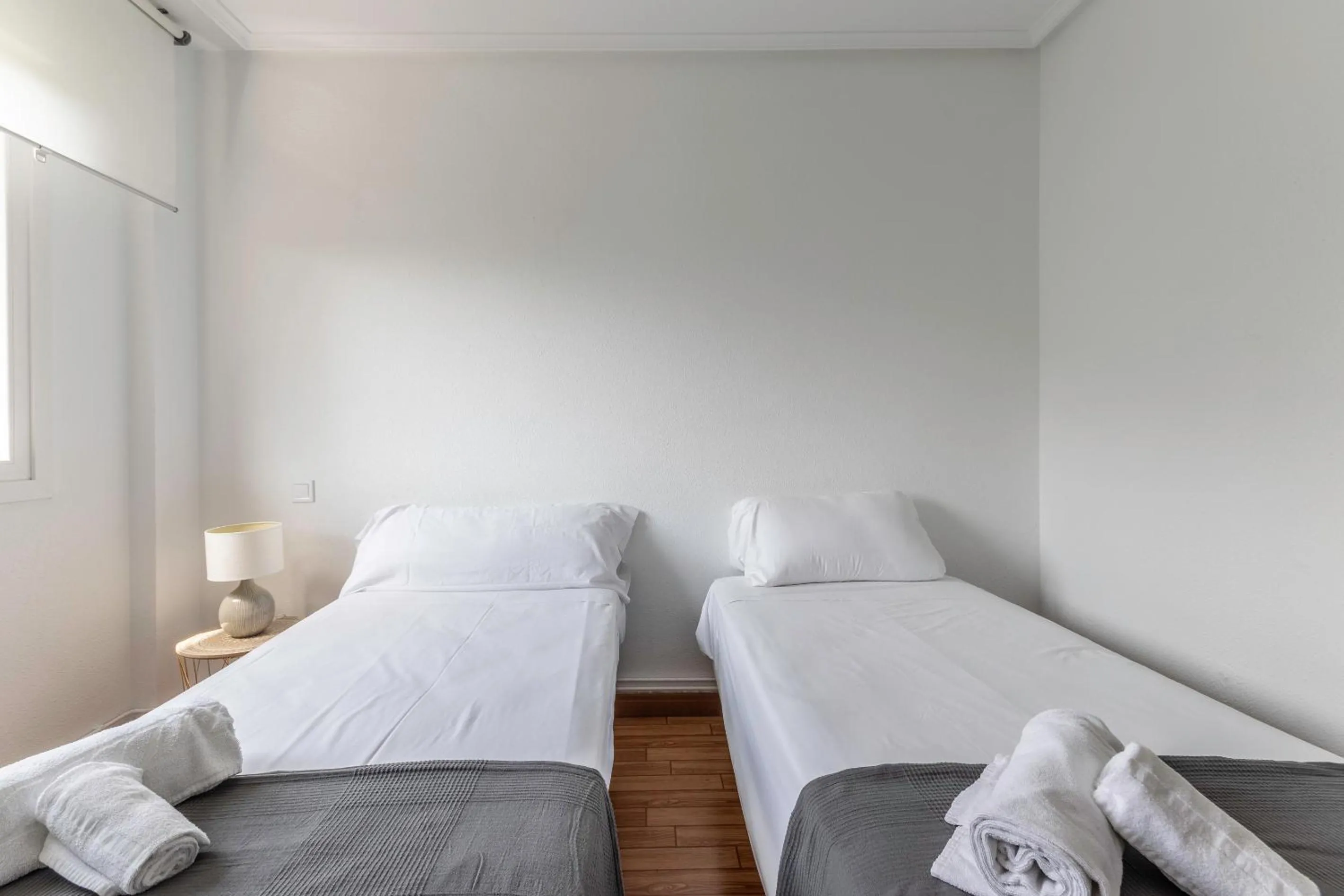 Bed in La Arena Apartamentos Zierbena