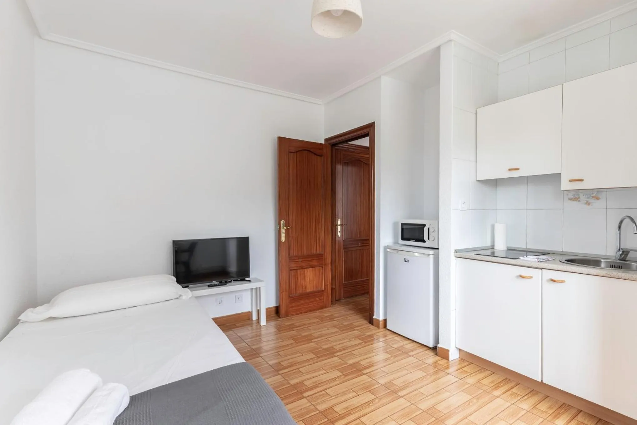 TV and multimedia in La Arena Apartamentos Zierbena