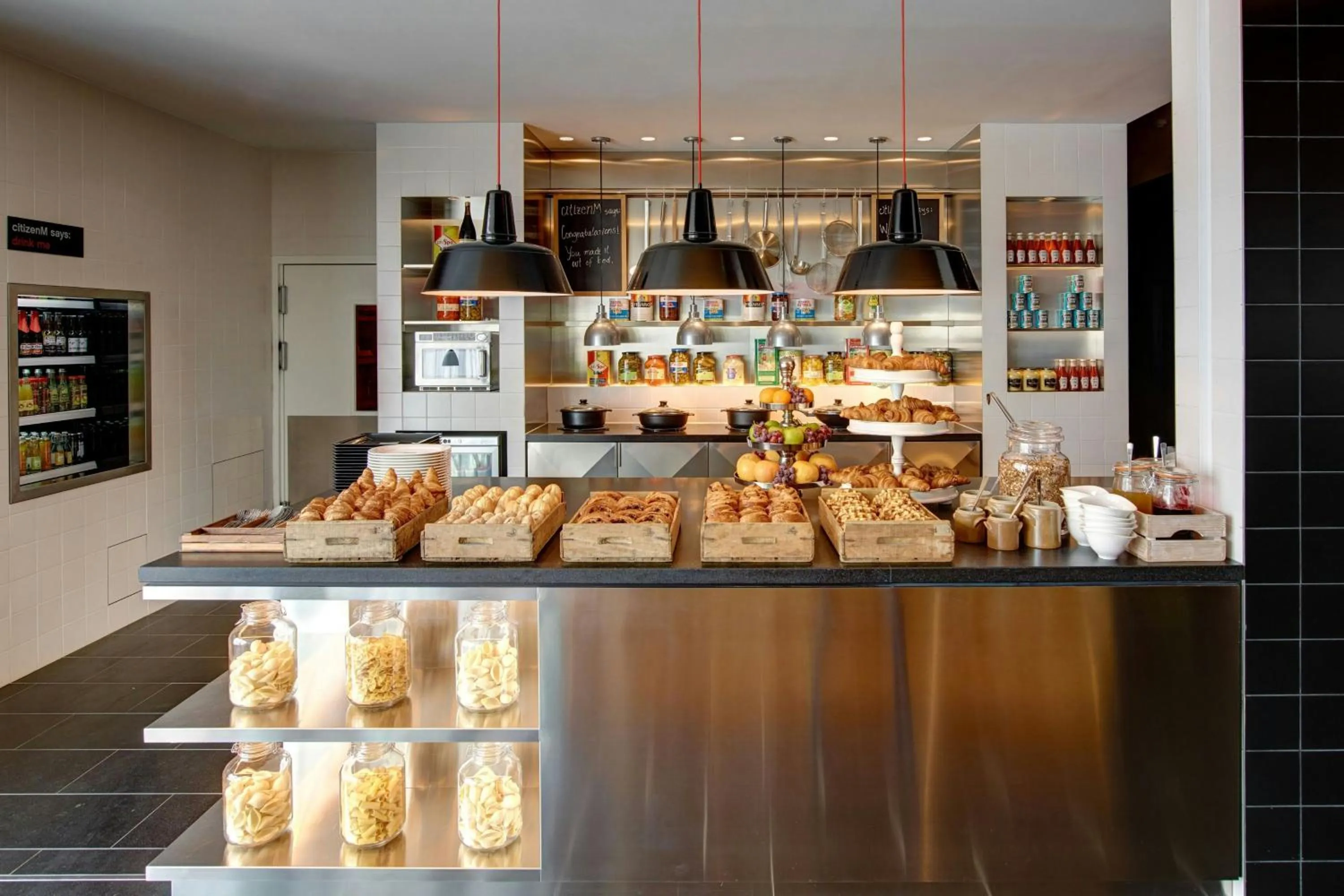 Restaurant/places to eat in citizenM Paris Charles de Gaulle Airport