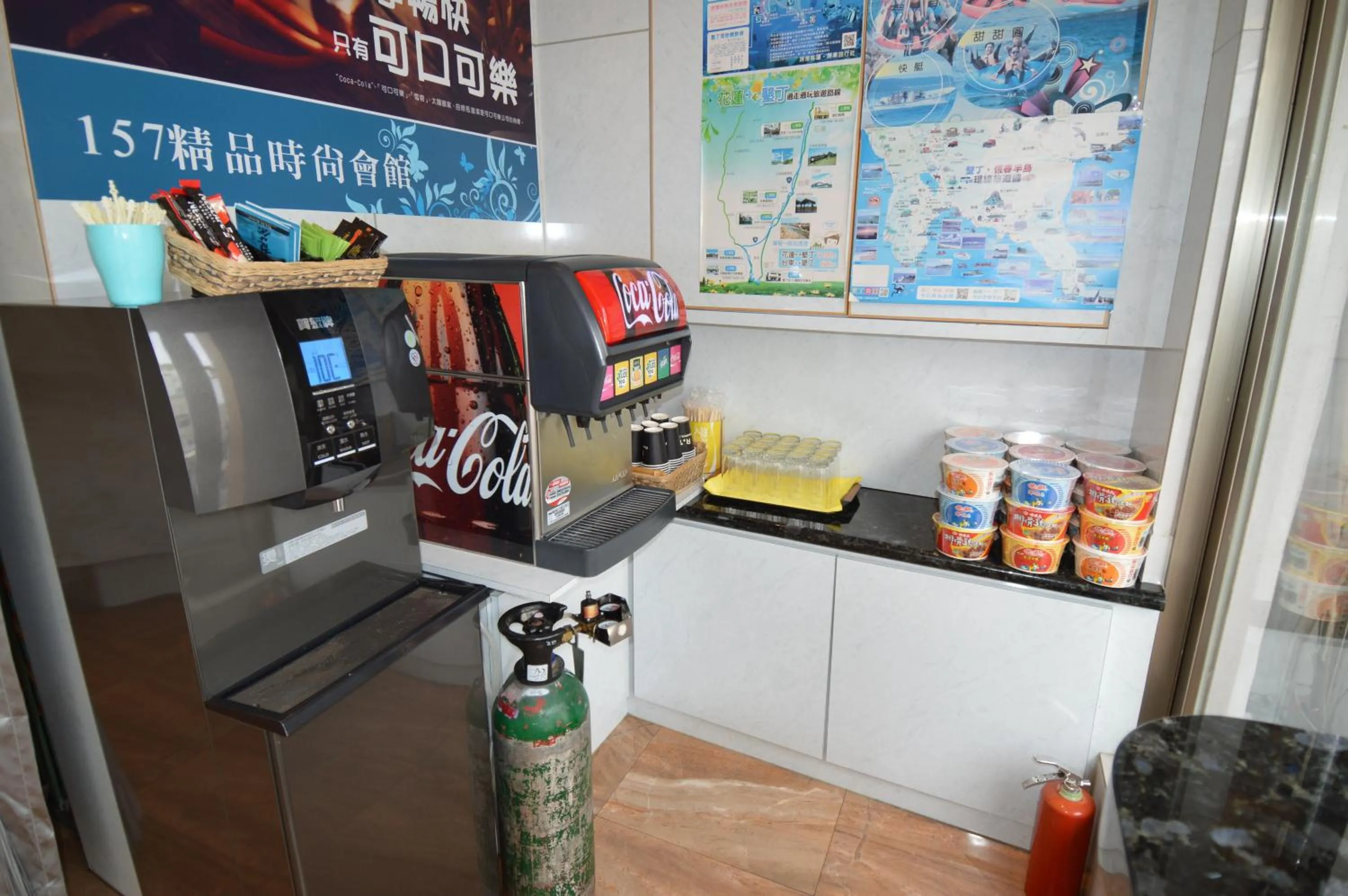 Communal lounge/ TV room in Kenting 157 Boutique Hotel