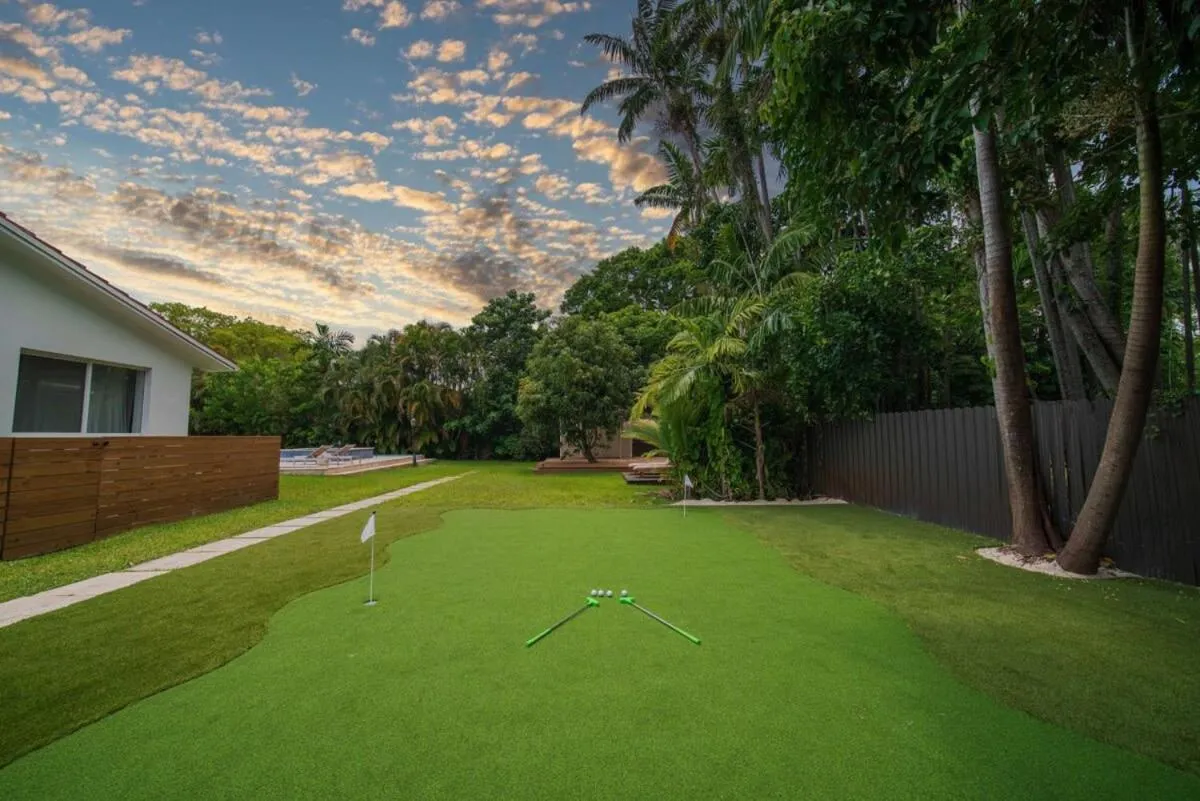 Luxury 7BR Villa Vizcaya Pool Sauna Gym Golf