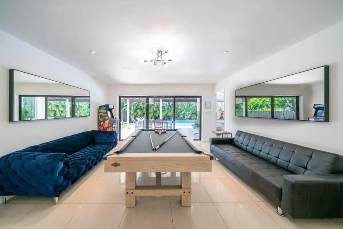 Luxury 7BR Villa Vizcaya Pool Sauna Gym Golf