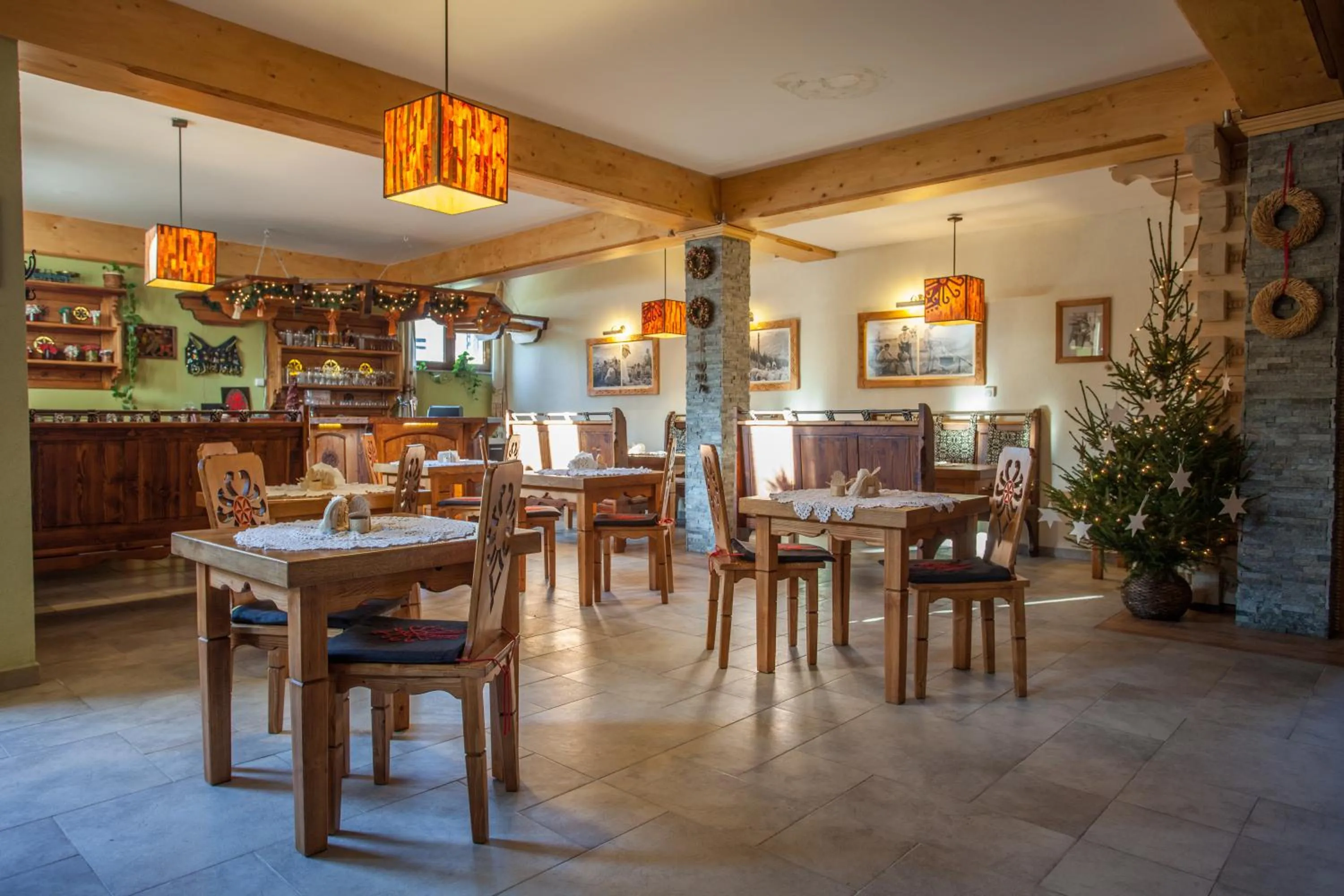 Restaurant/places to eat in Willa Ryś