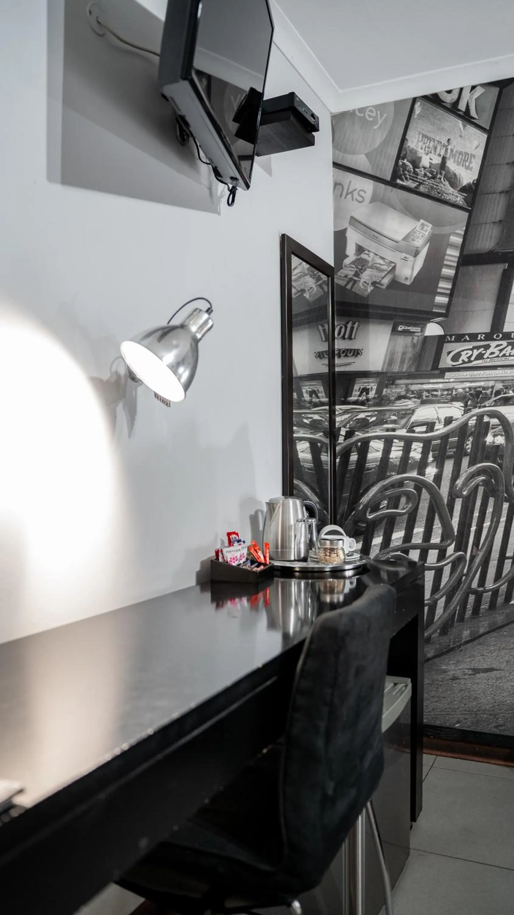 Coffee/tea facilities in Yalla Yalla Boutique Hotel