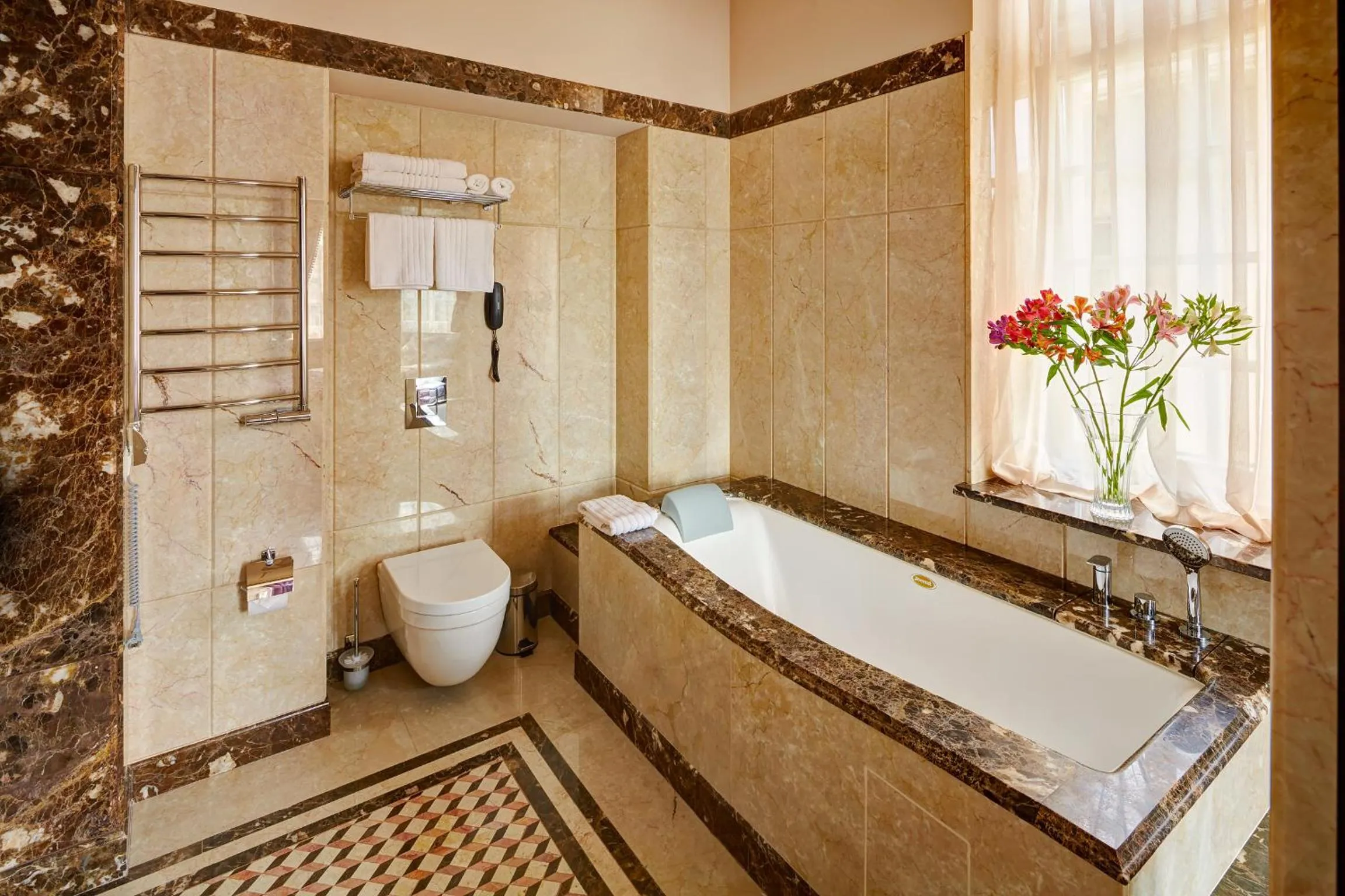 Bathroom in Hotel Atlas Deluxe