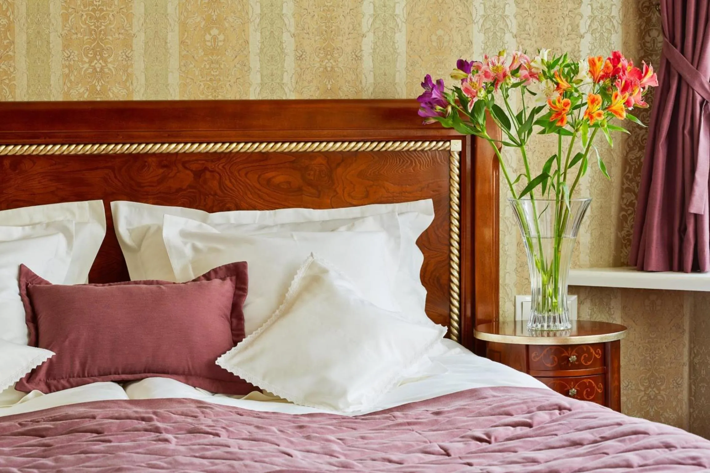 Bedroom, Bed in Hotel Atlas Deluxe