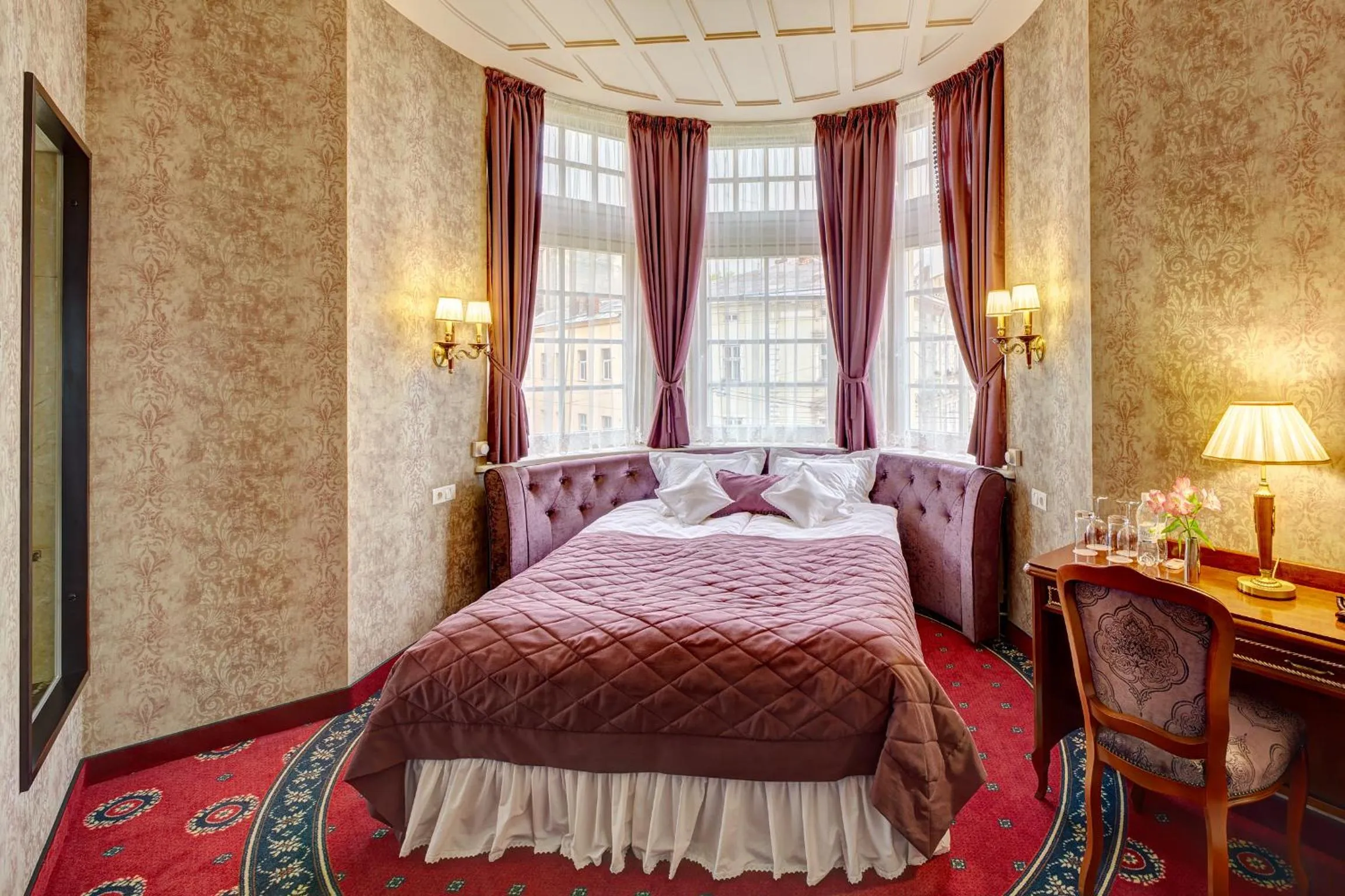 Bedroom, Bed in Hotel Atlas Deluxe