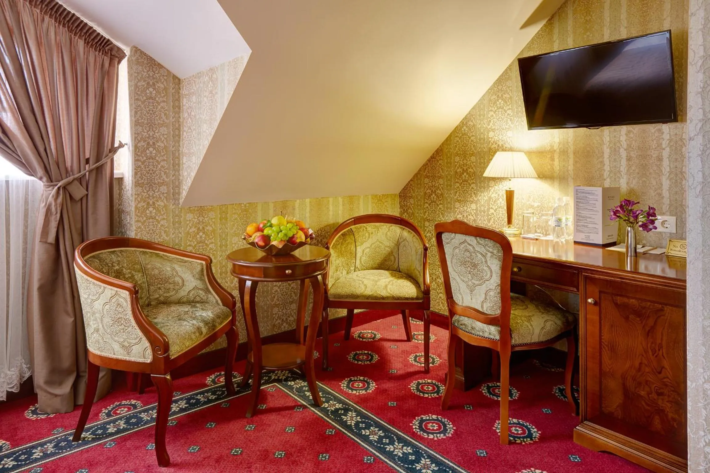 Dining area in Hotel Atlas Deluxe