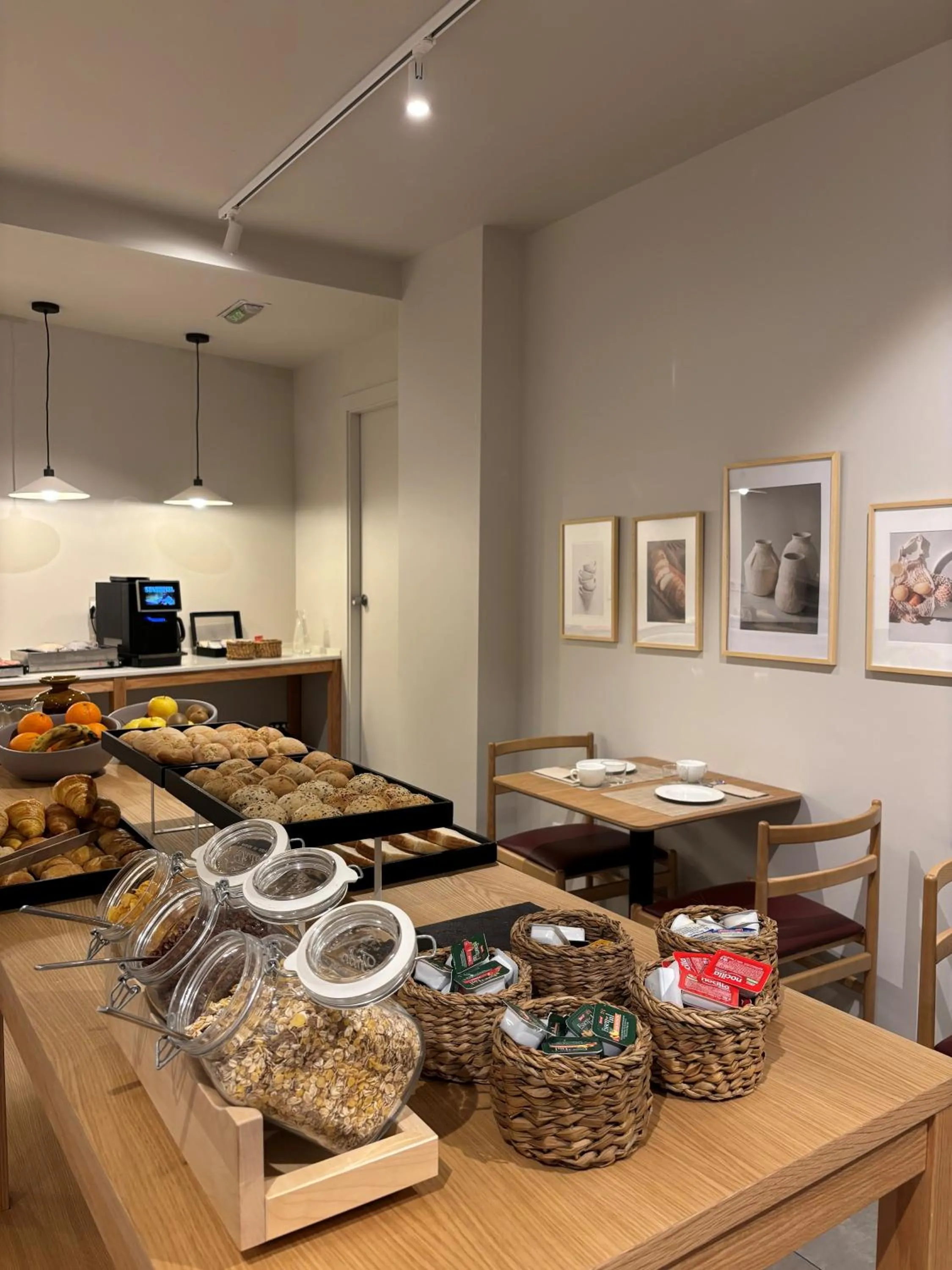 Breakfast in Colectia Hotel Urumea