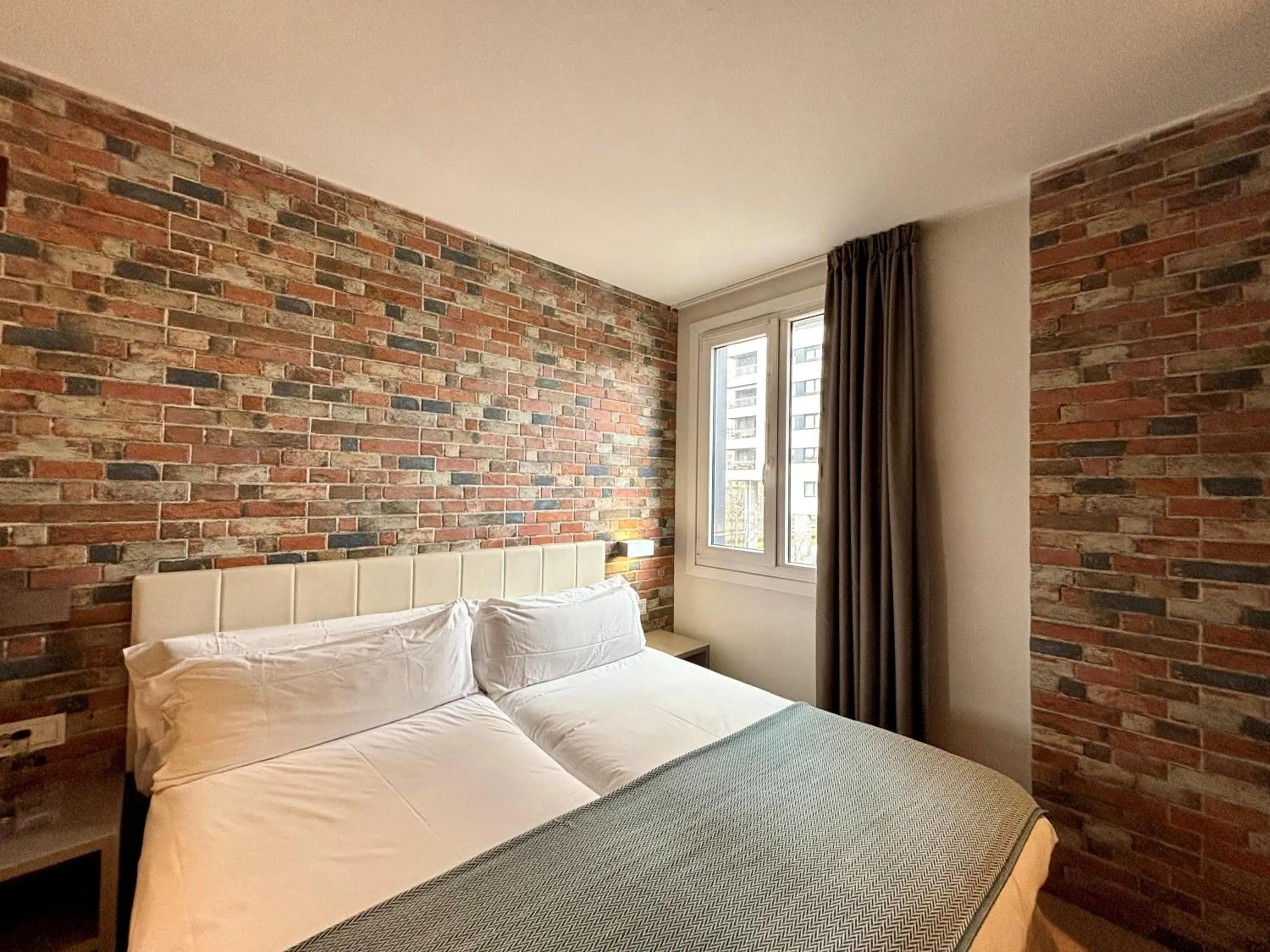 Bed in Casual del Jazz San Sebastián