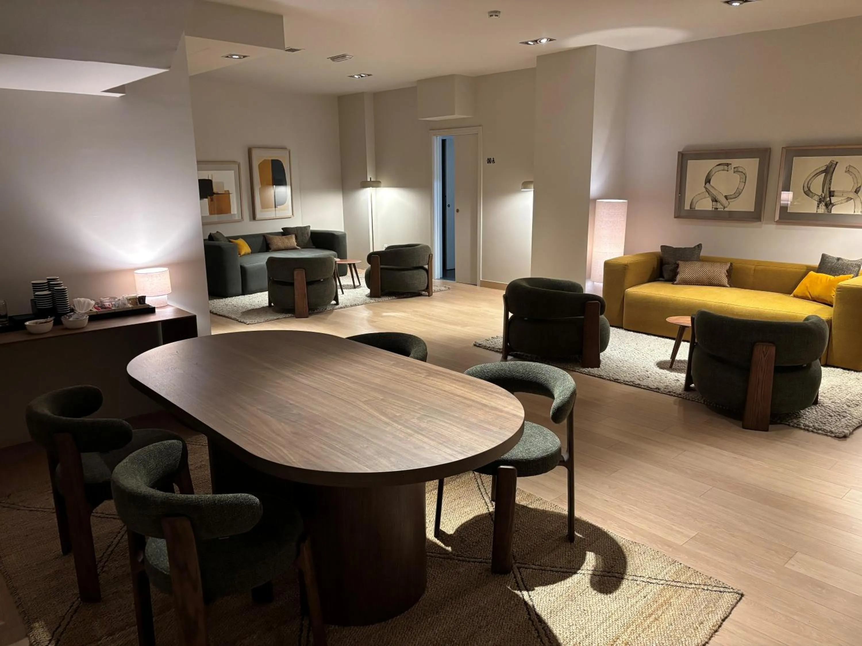 Seating area in Colectia Hotel Urumea