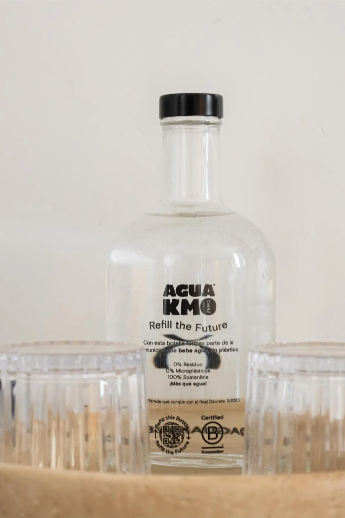 Text overlay in Colectia Hotel Urumea