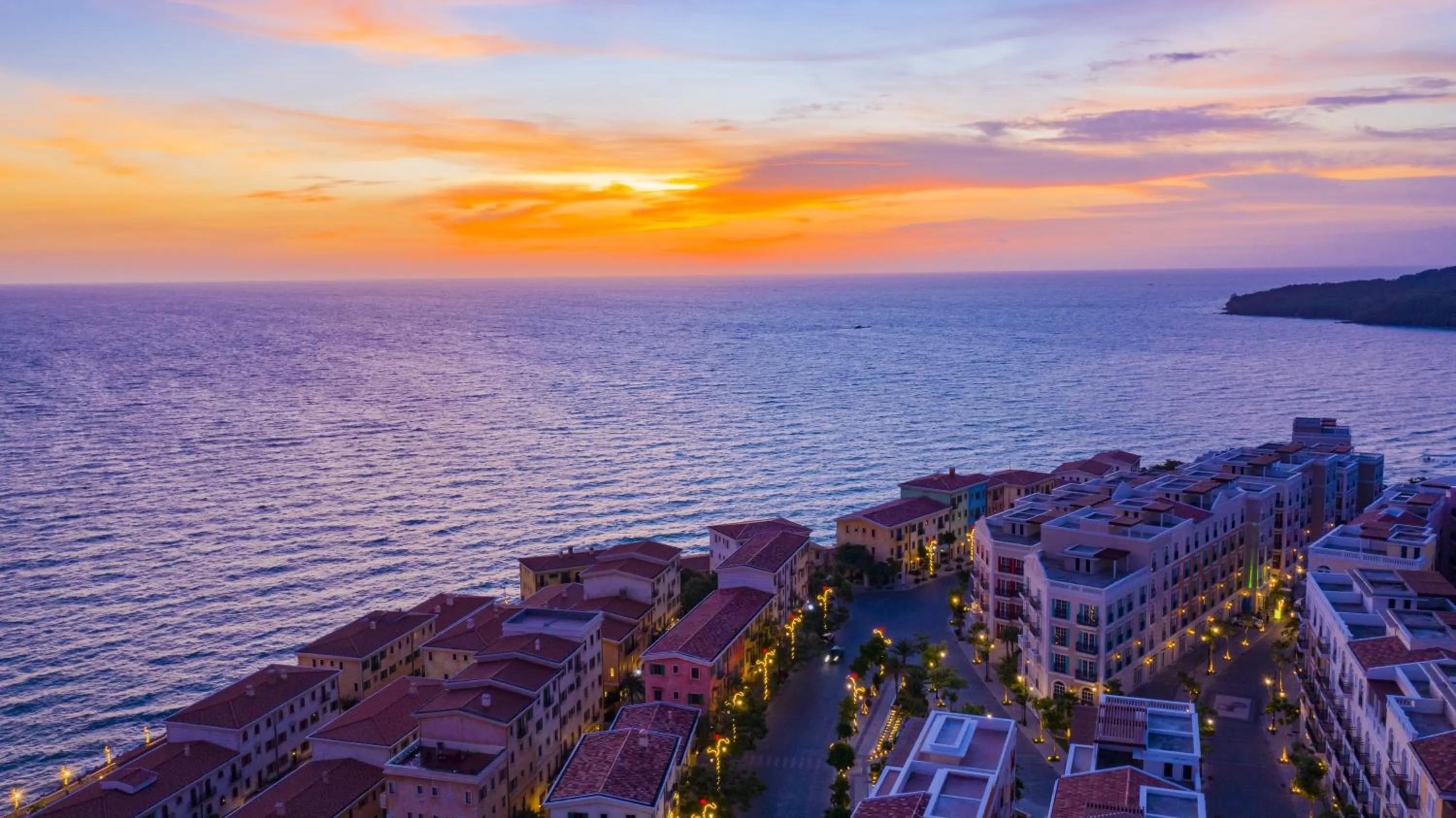 Neighbourhood in SUNSET BAY RETREAT