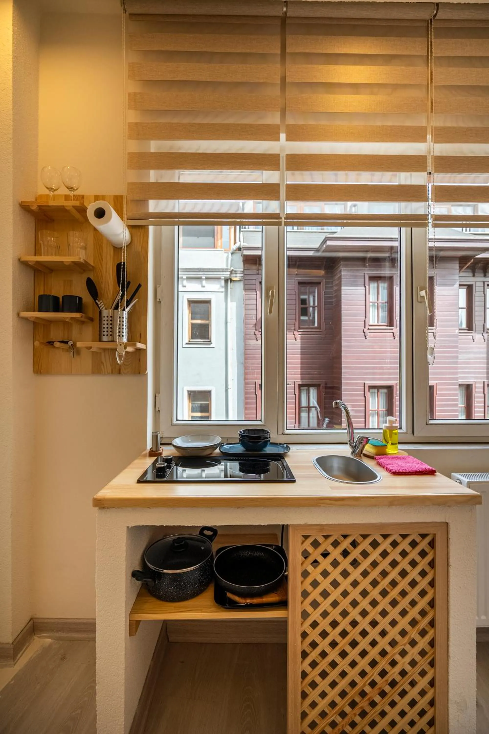 Kitchen or kitchenette in Emir Hotel
