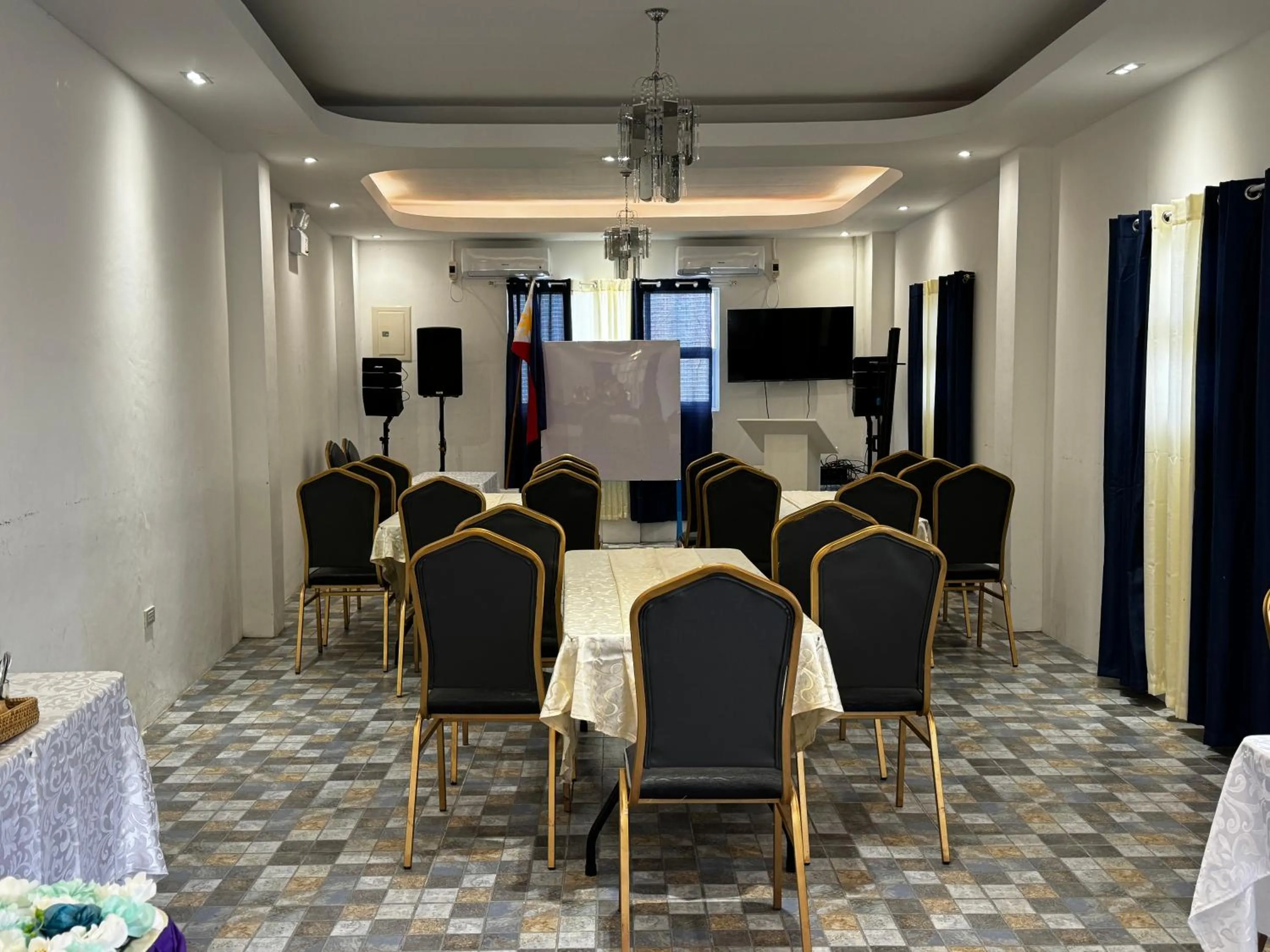 Property building in Bernese Resort Hotel powered by Cocotel