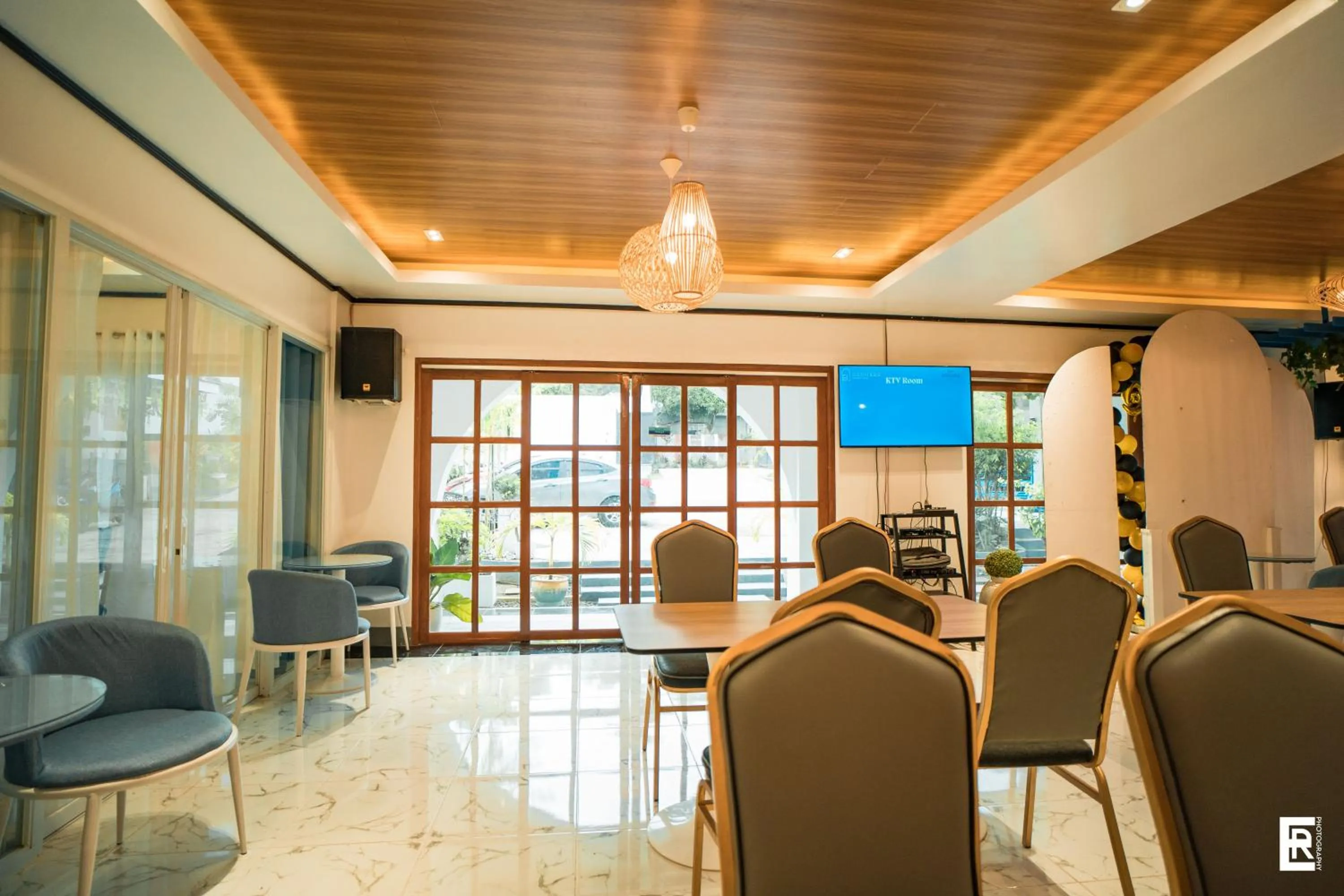 Property building in Bernese Resort Hotel powered by Cocotel