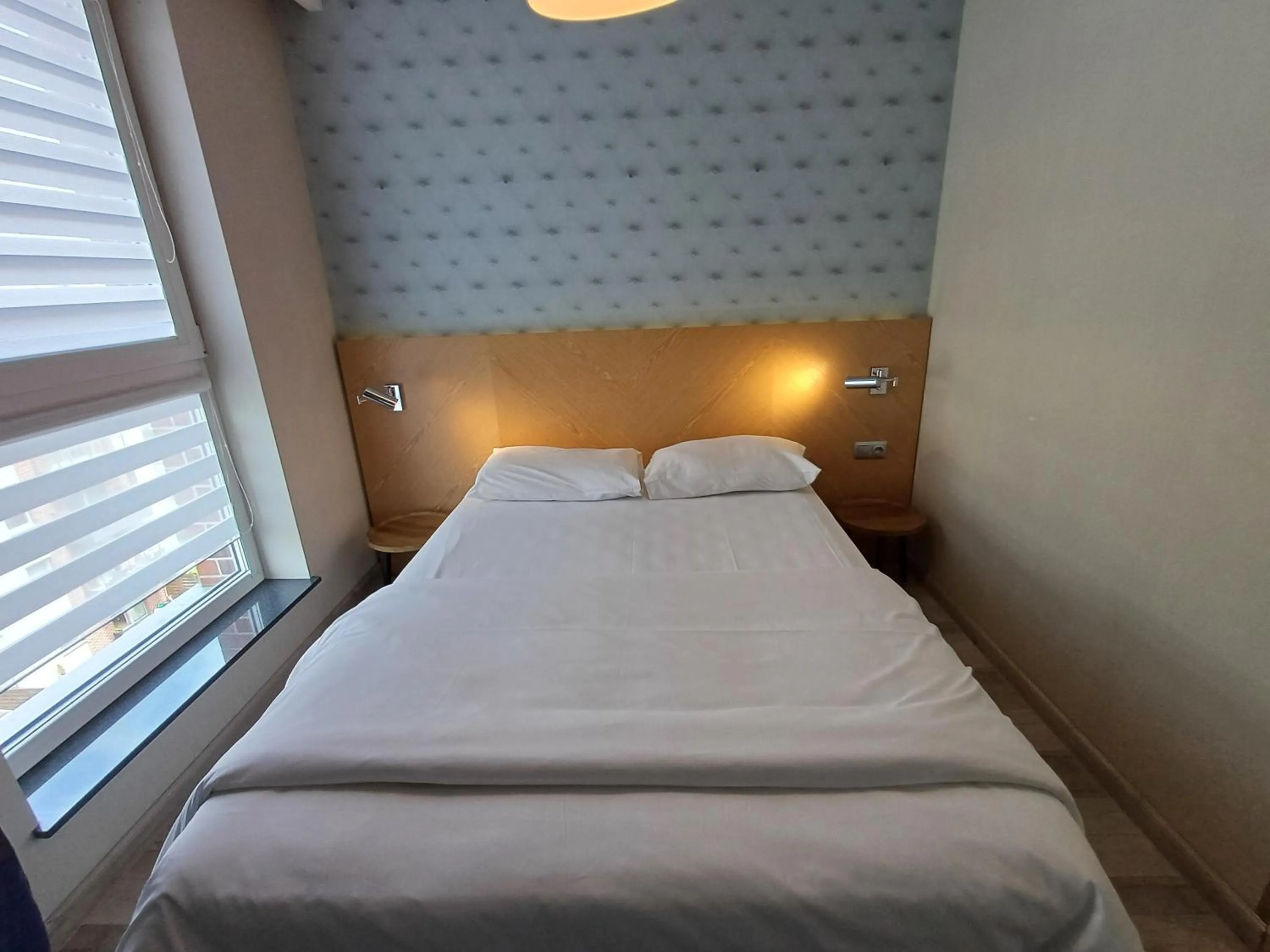 Bed in Hotel Marina Club Old Town View