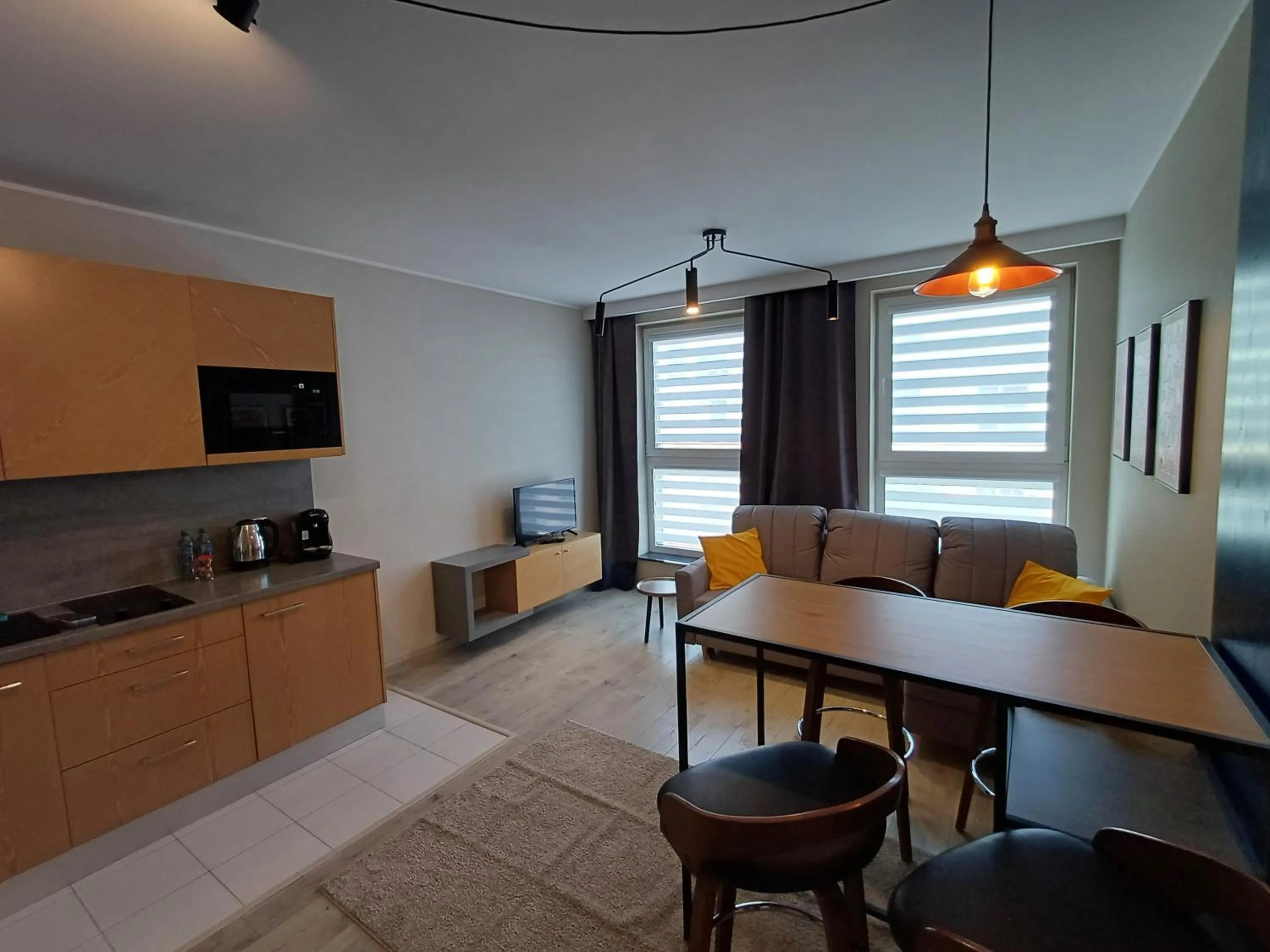 TV and multimedia in Hotel Marina Club Old Town View