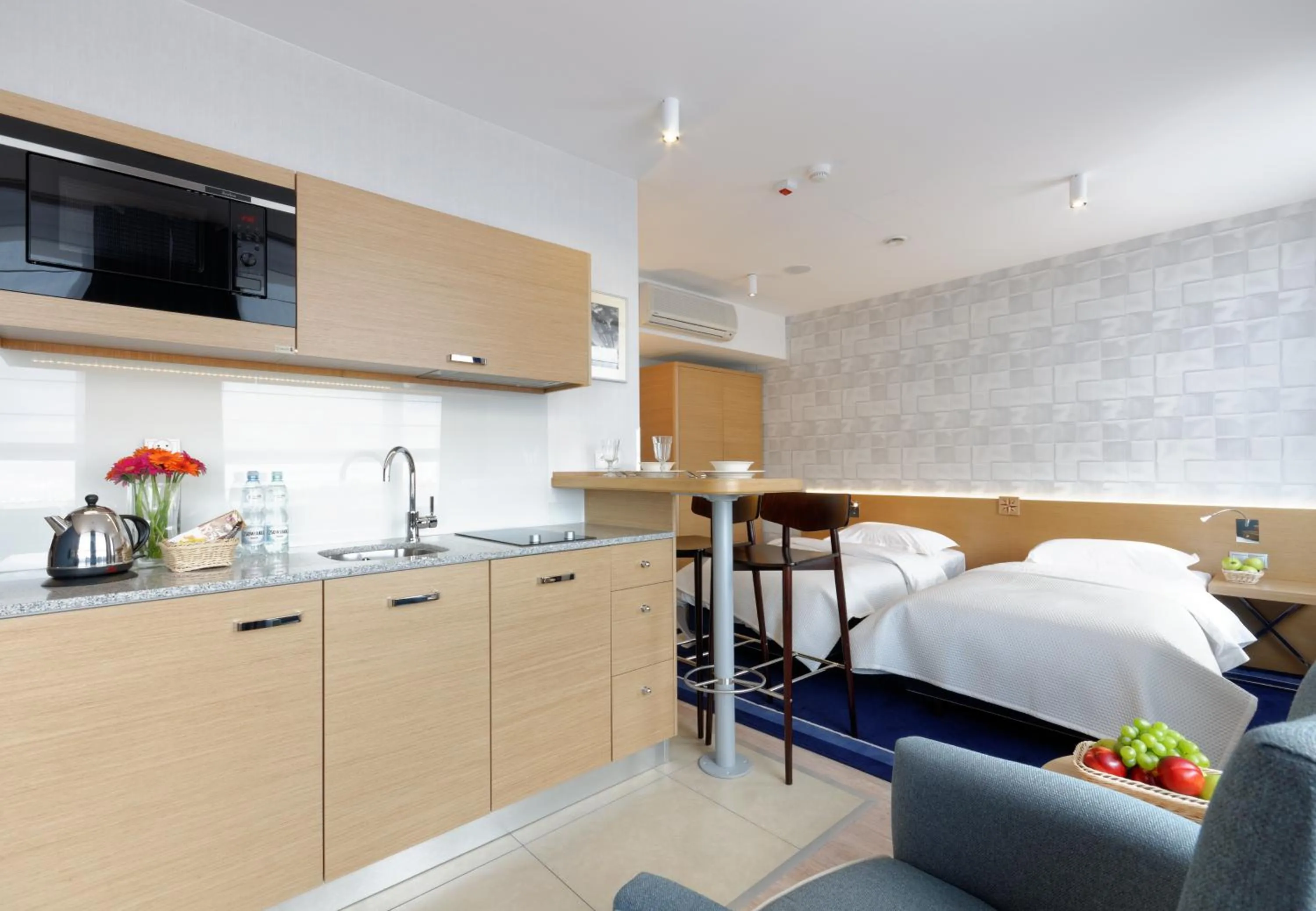 Bed in Hotel Marina Club Old Town View