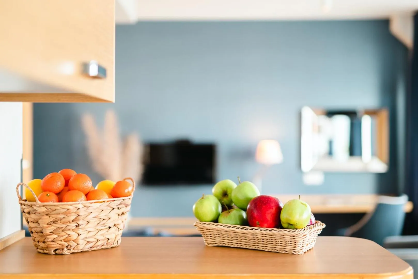 TV and multimedia in Hotel Marina Club Old Town View